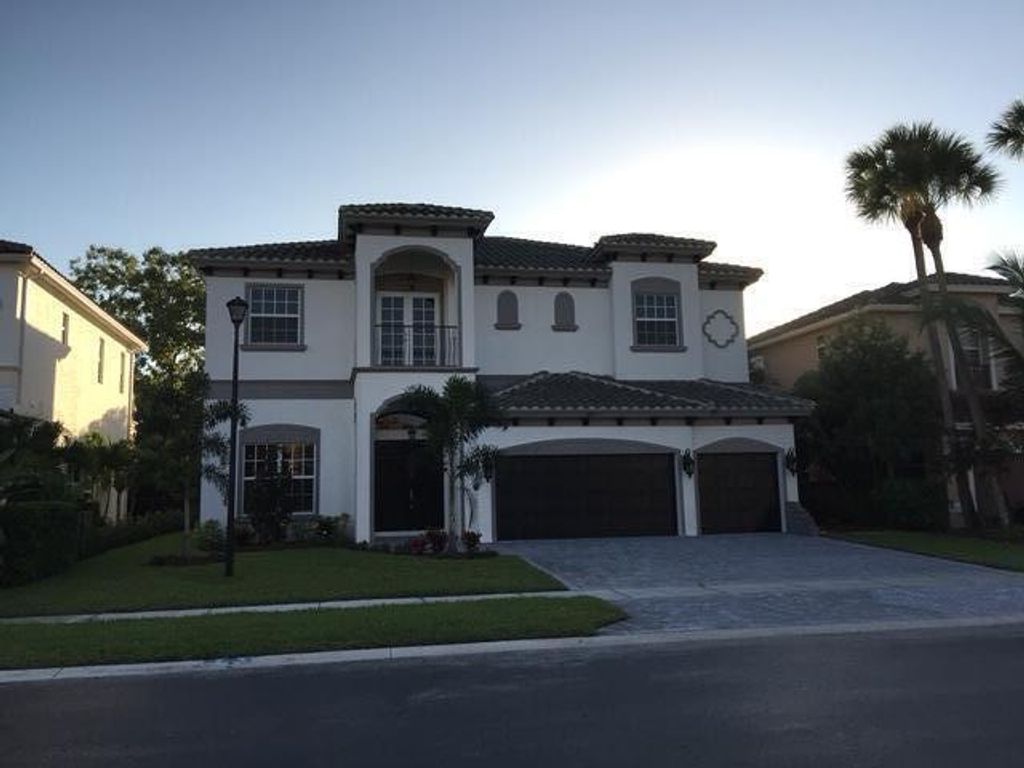 Photo of 9887 Coronado Lake Drive, Boynton Beach, FL 33437 (MLS # R11108416)