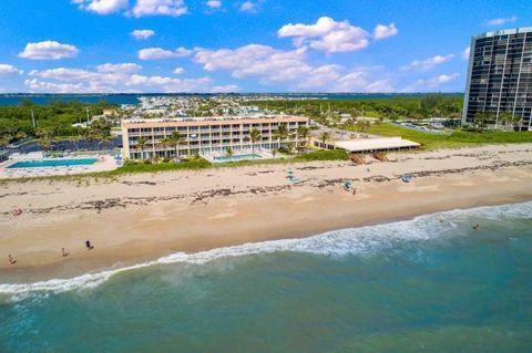 A home in Jensen Beach