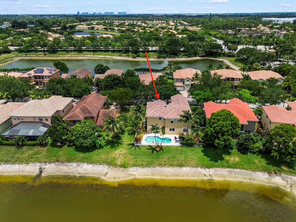Photo of 458 Cresta Circle, West Palm Beach, FL 33413 (MLS # B26033919)