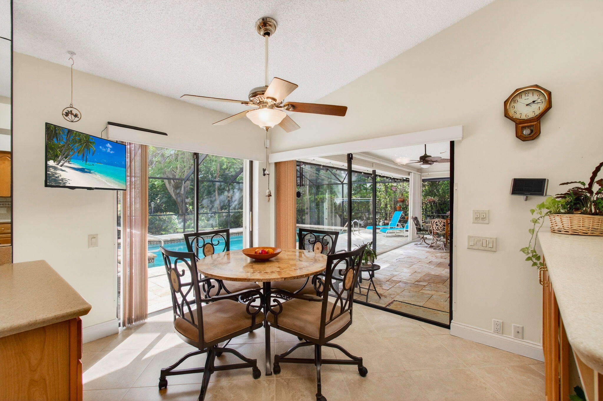 GREENVIEW SHORES 2 OF WELLINGTON - Residential