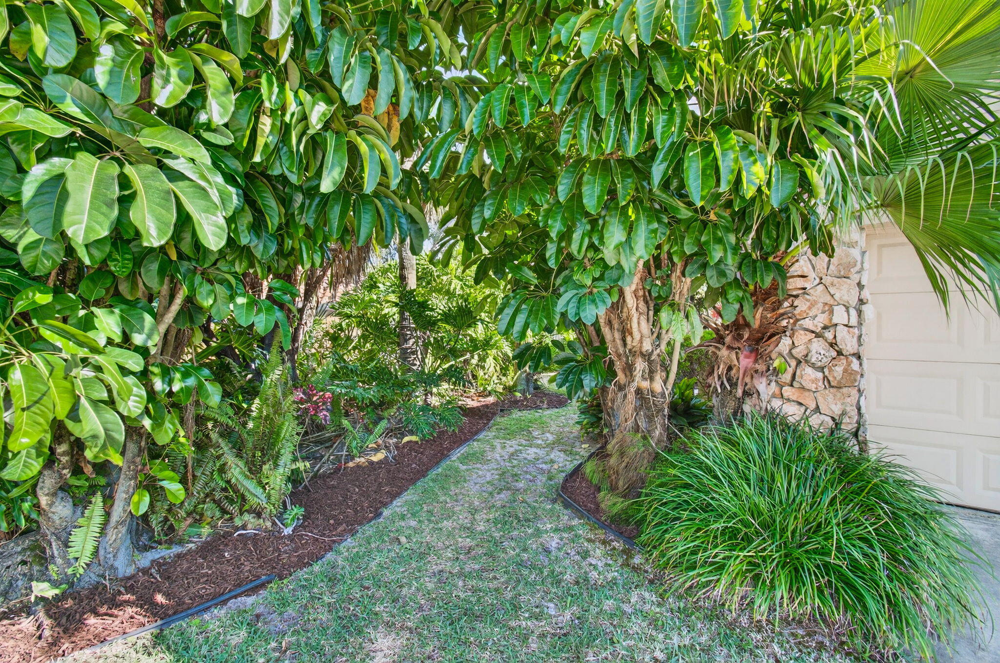 GREENVIEW SHORES 2 OF WELLINGTON - Residential