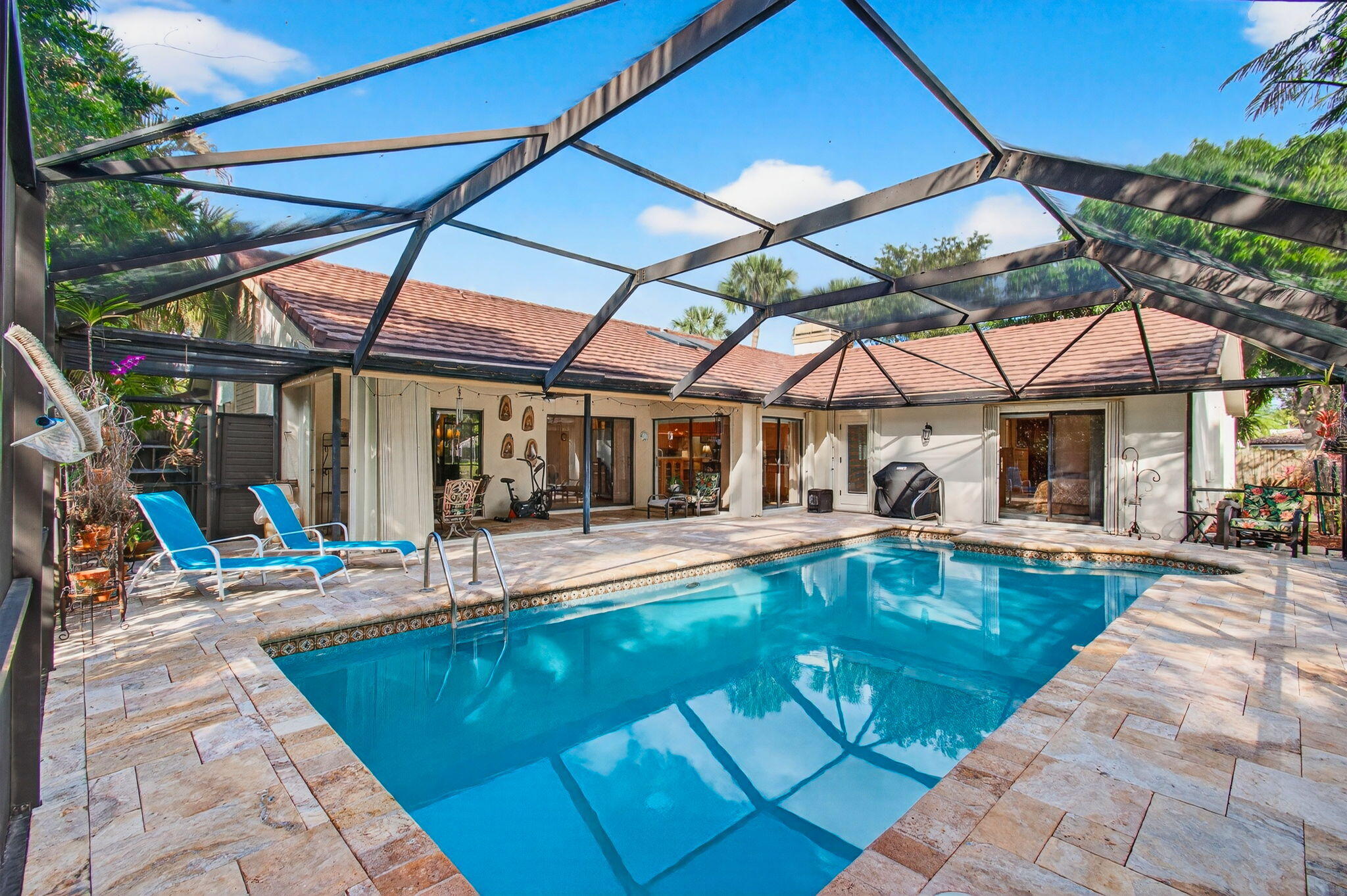 2036 Amesbury Circle