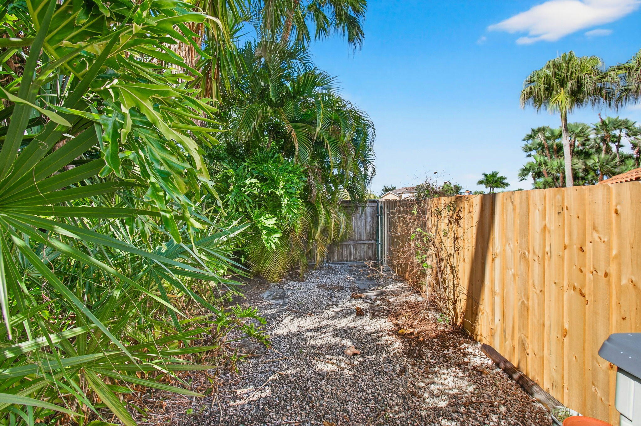 GREENVIEW SHORES 2 OF WELLINGTON - Residential