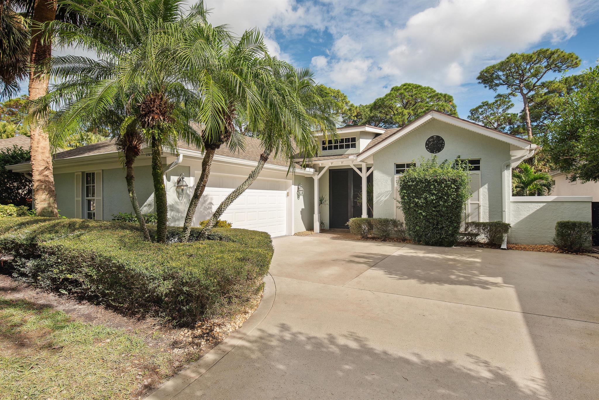 1018 Carolina Circle SW