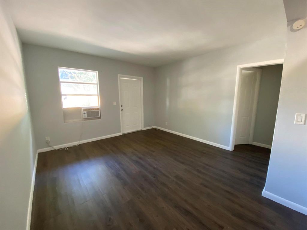 Photo of 428 Roseland Drive #3, West Palm Beach, FL 33405 (MLS # R11124169)