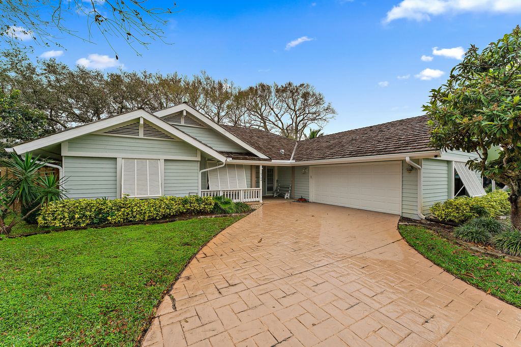 Photo of 10360 SE Jupiter Narrows Drive, Hobe Sound, FL 33455 (MLS # R10972254)