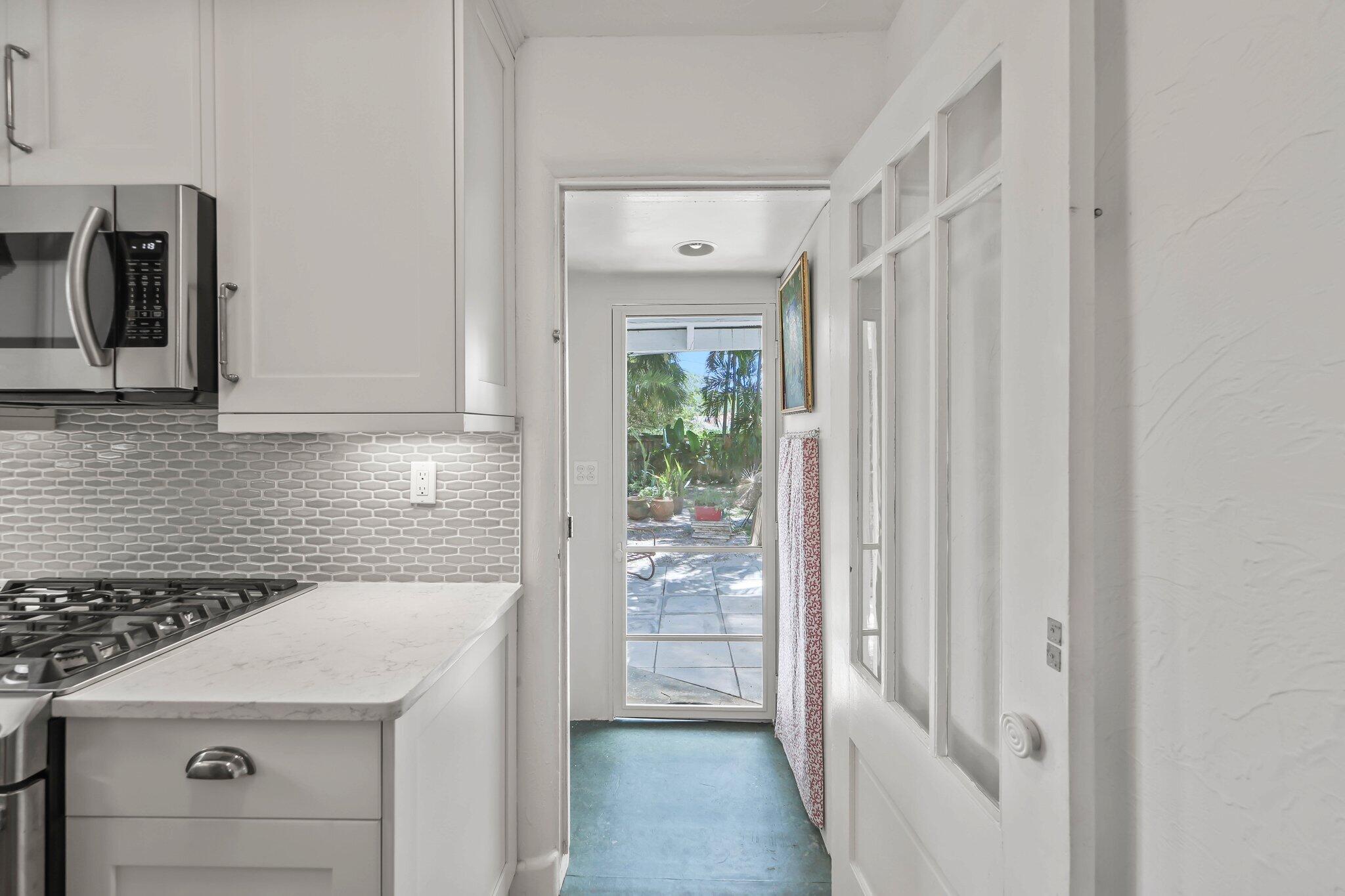 LAKE WORTH TOWN OF - Residential