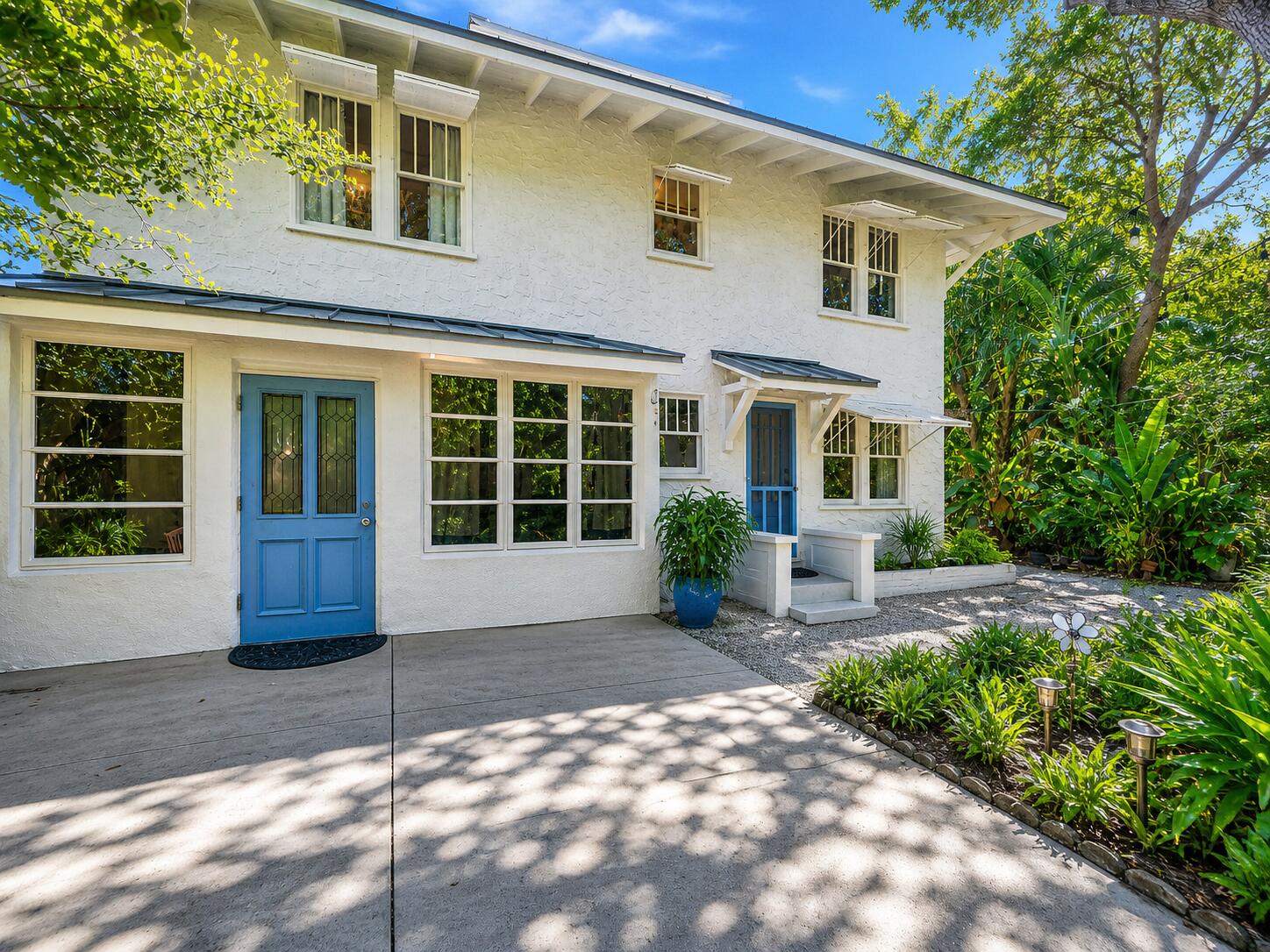 706 N Palmway A