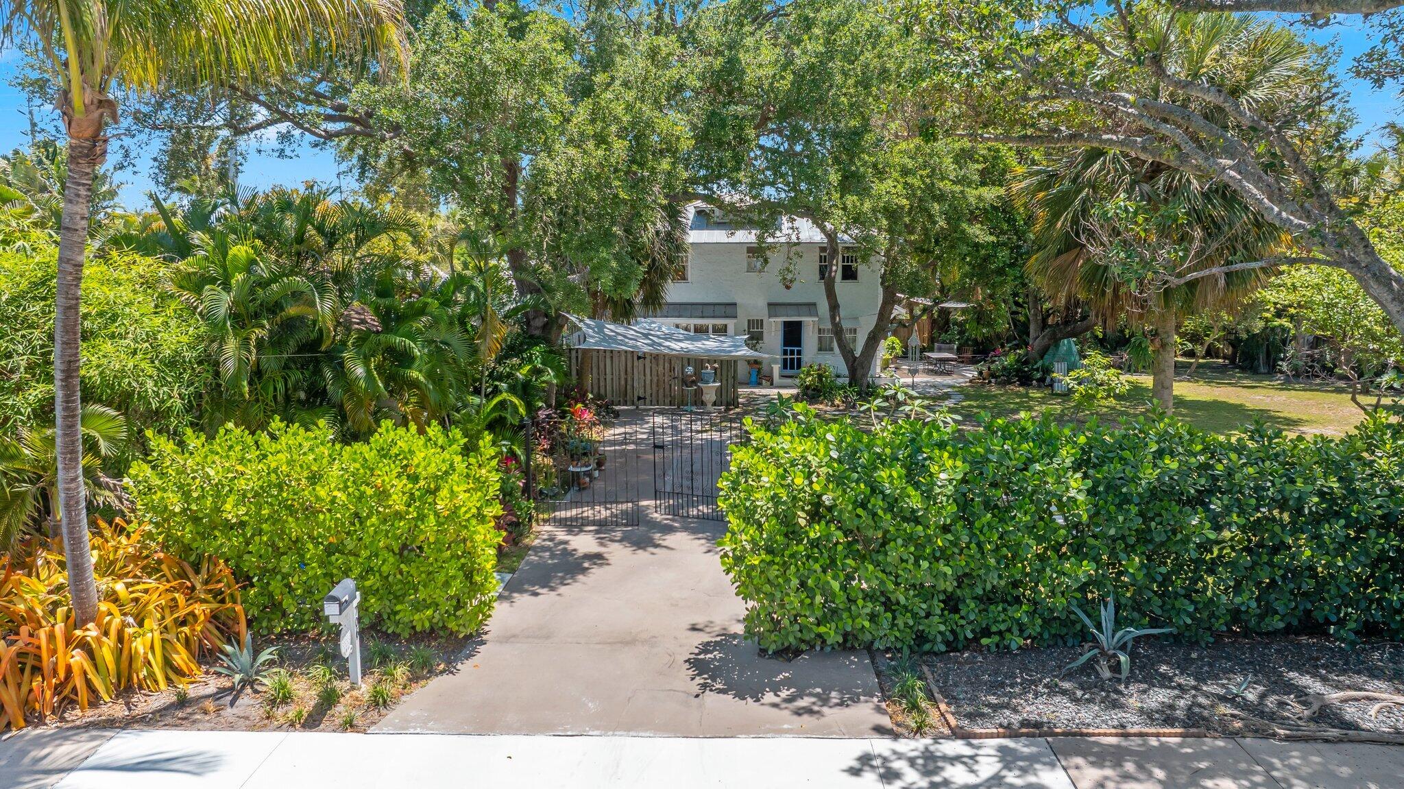 LAKE WORTH TOWN OF - Residential