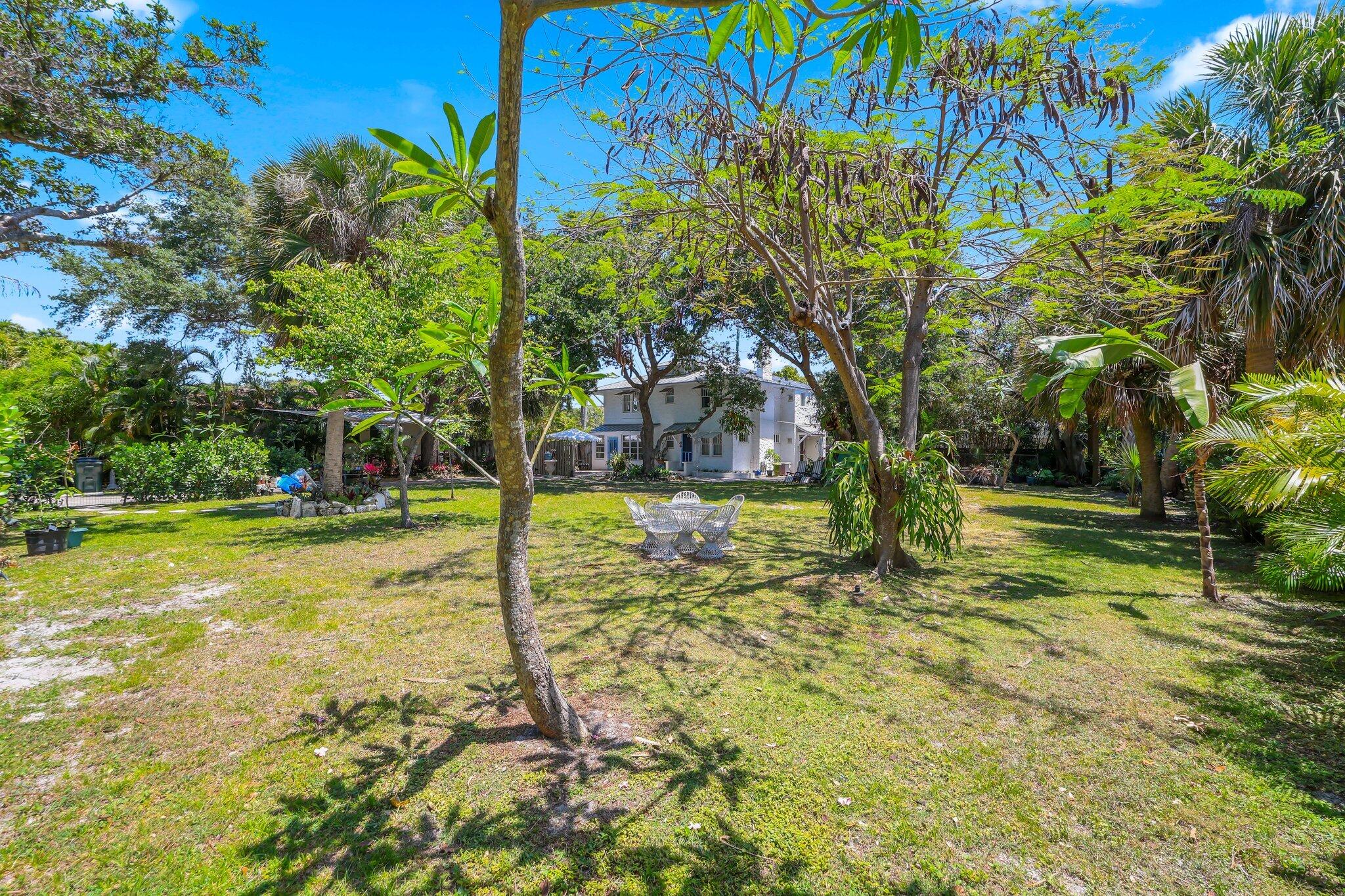 LAKE WORTH TOWN OF - Residential