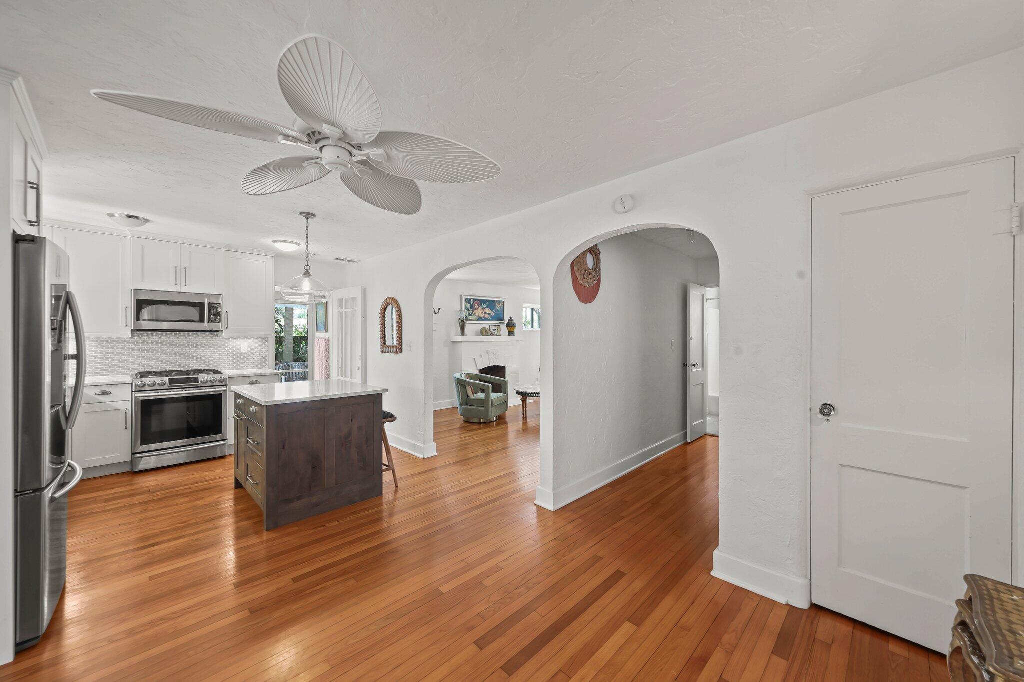 LAKE WORTH TOWN OF - Residential