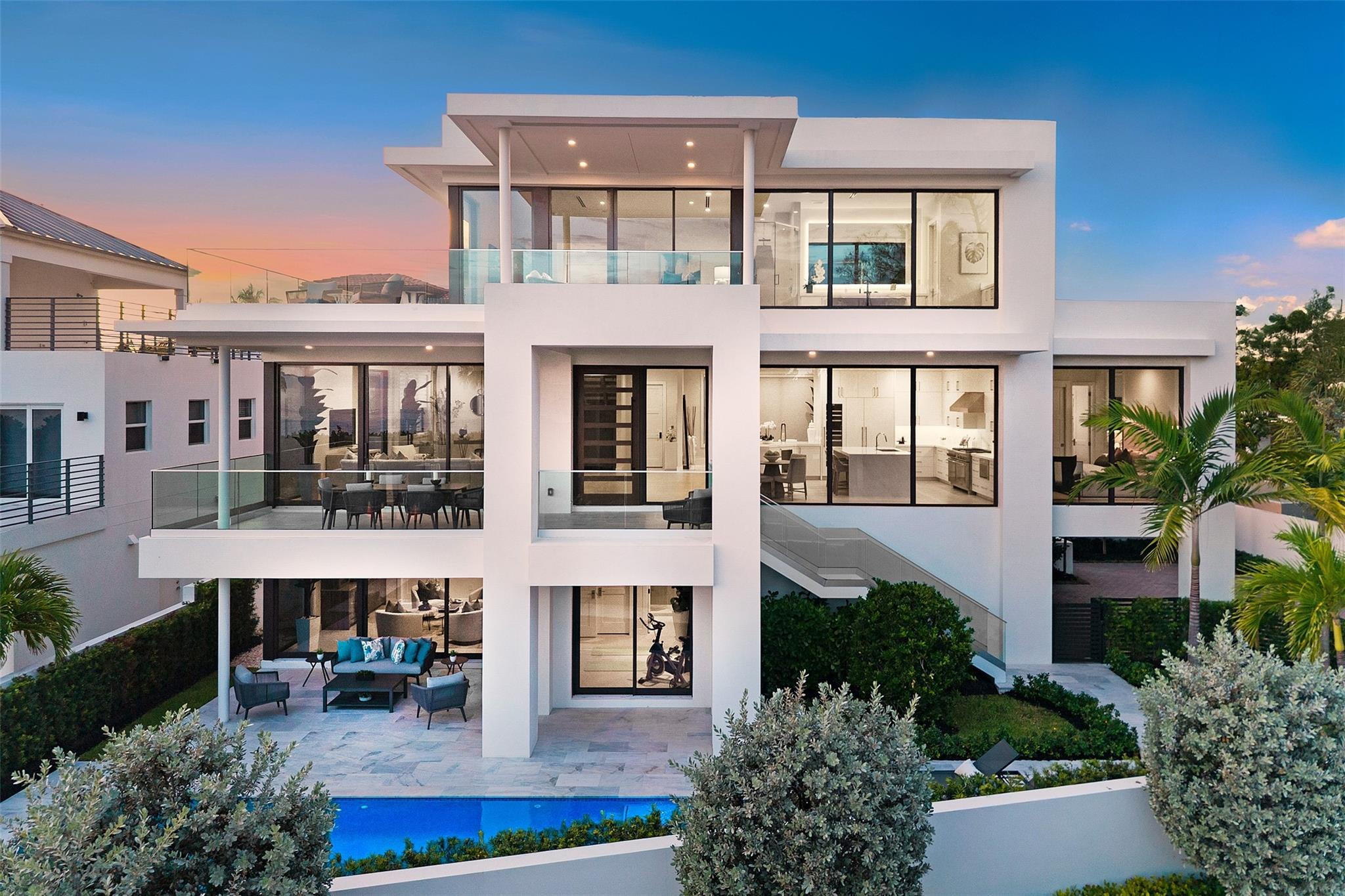 1813 N Fort Lauderdale Beach Boulevard