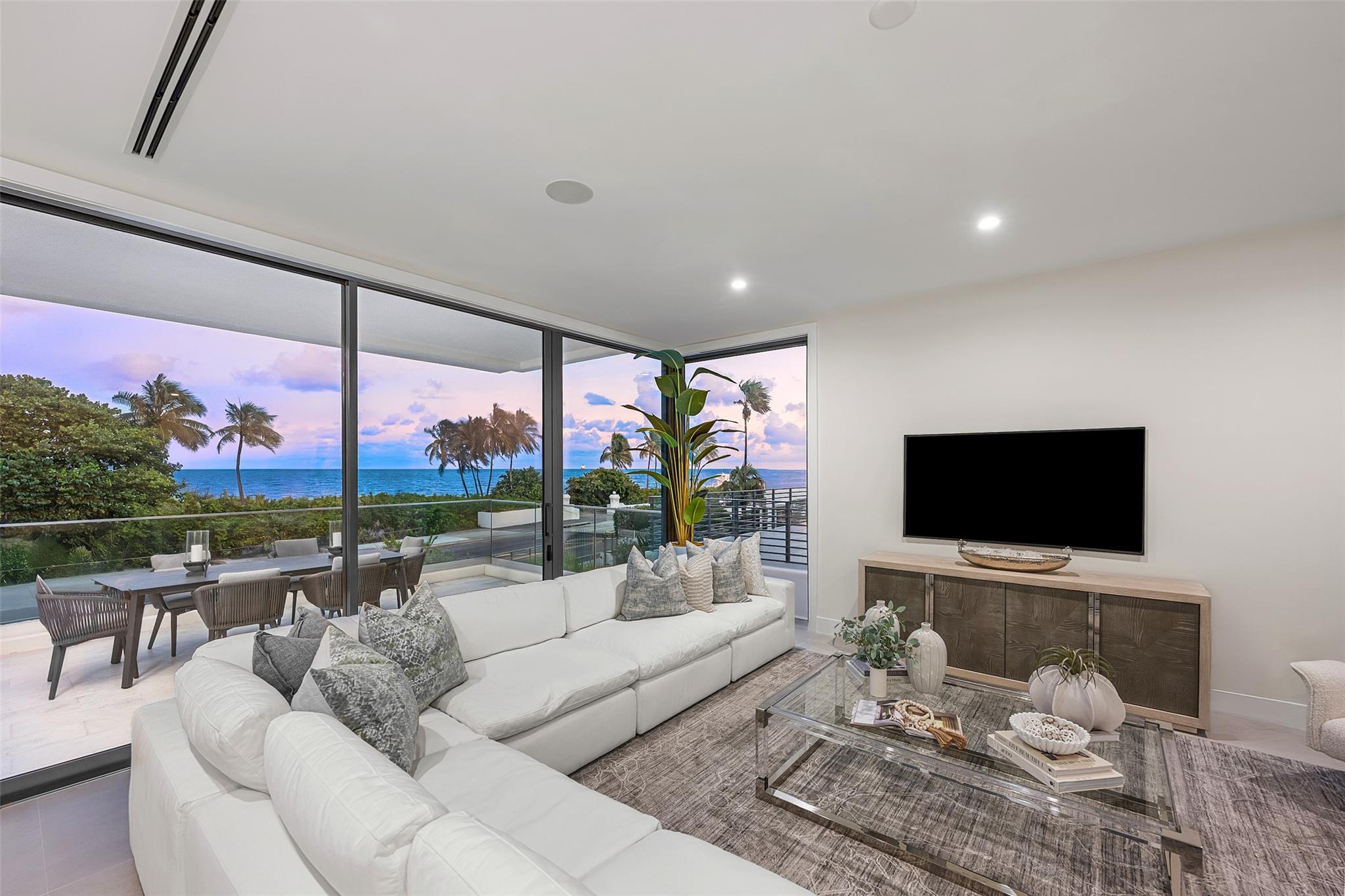 1813 N Fort Lauderdale Beach Blvd