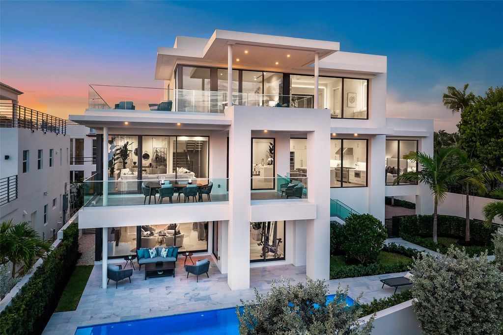 Photo of 1813 N Fort Lauderdale Beach Blvd, Fort Lauderdale, FL 33305 (MLS # F10533620)