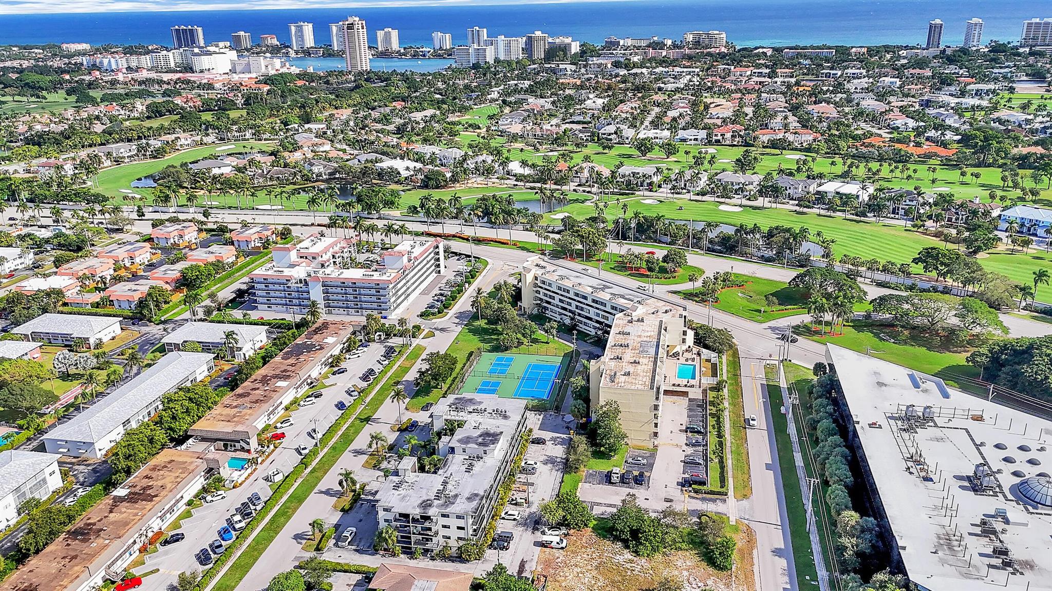 POINTE CONDO - Residential