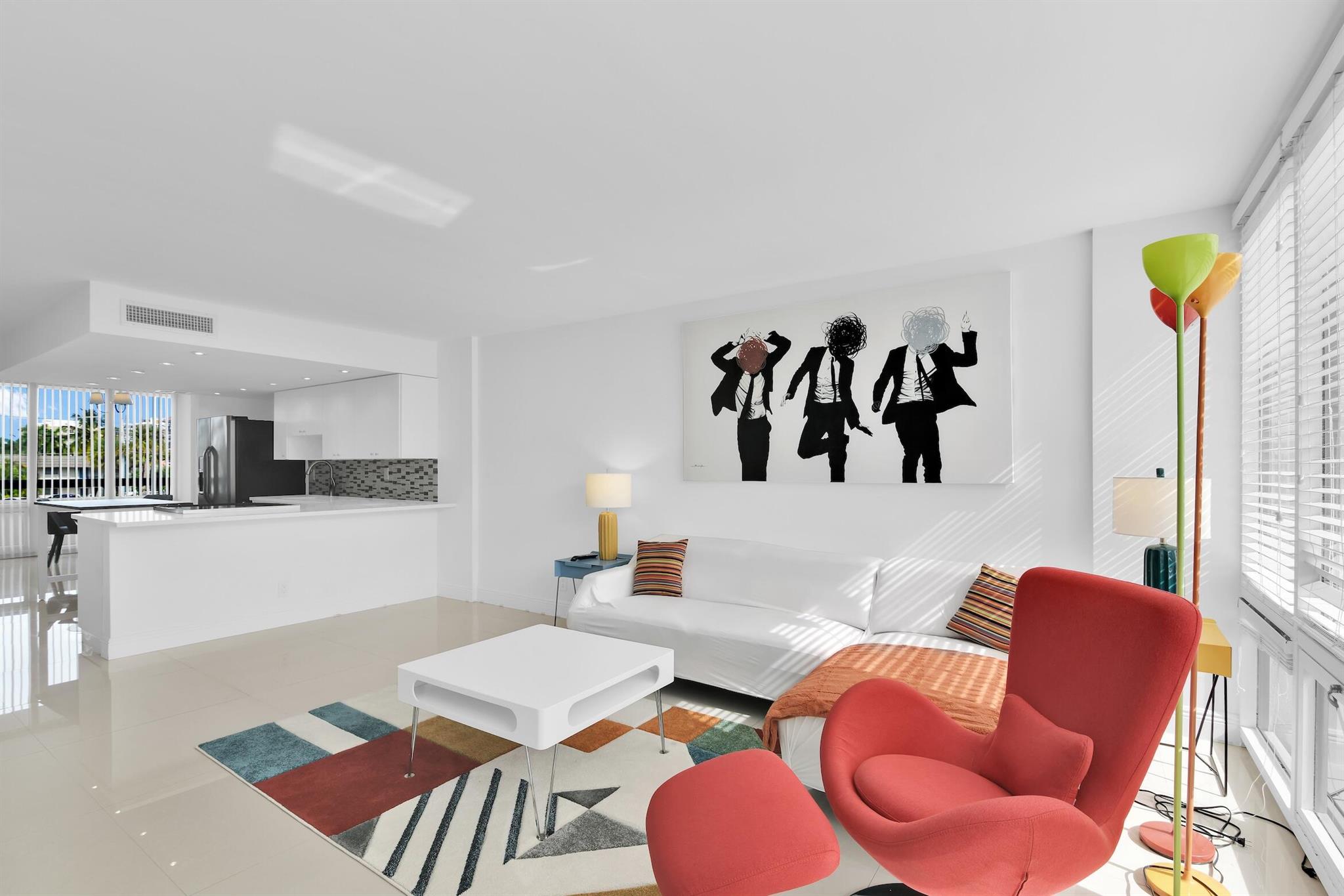 POINTE CONDO - Residential