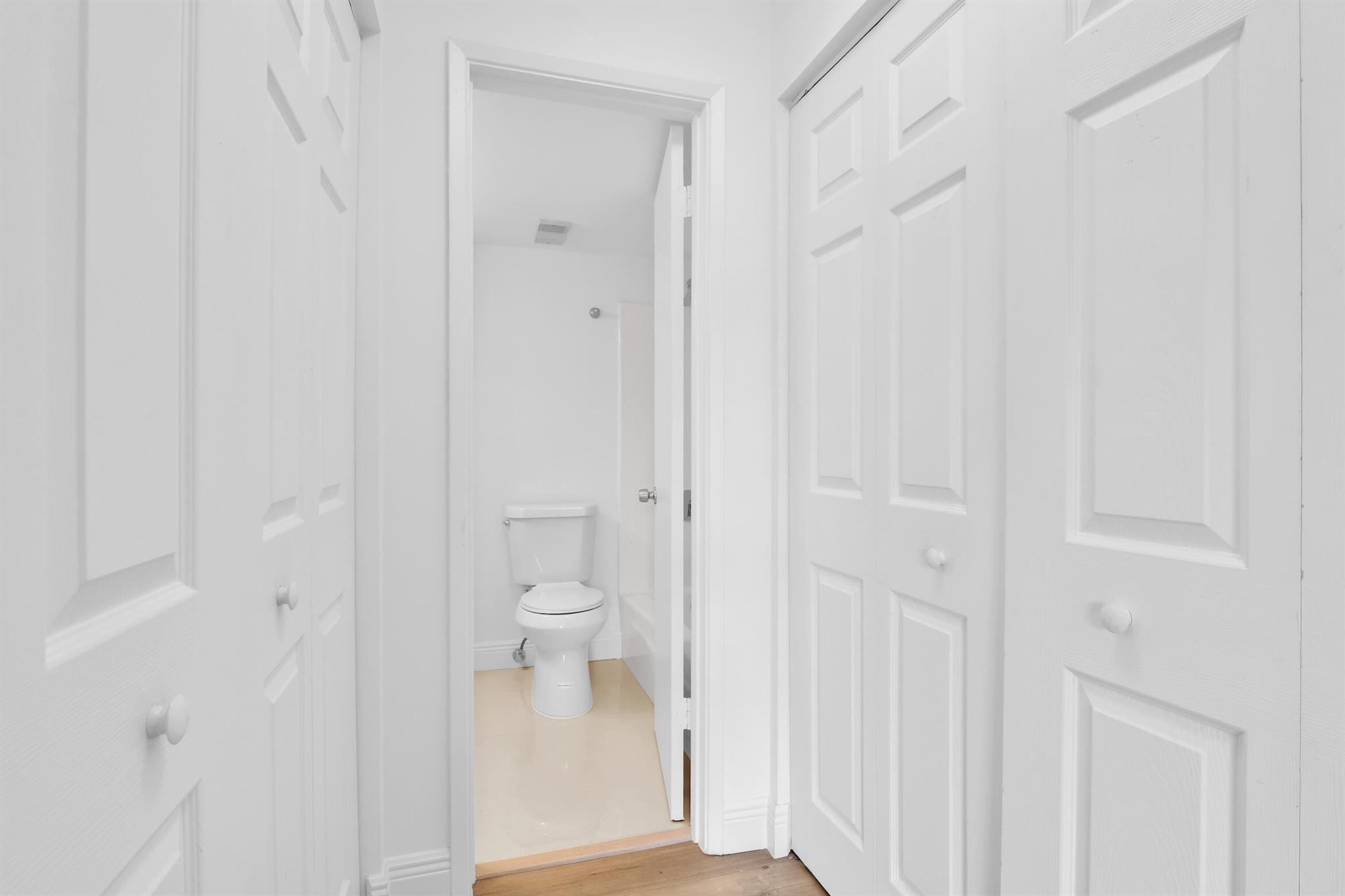 POINTE CONDO - Residential