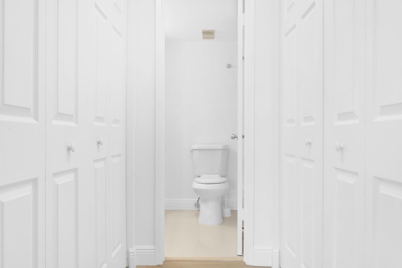 POINTE CONDO - Residential