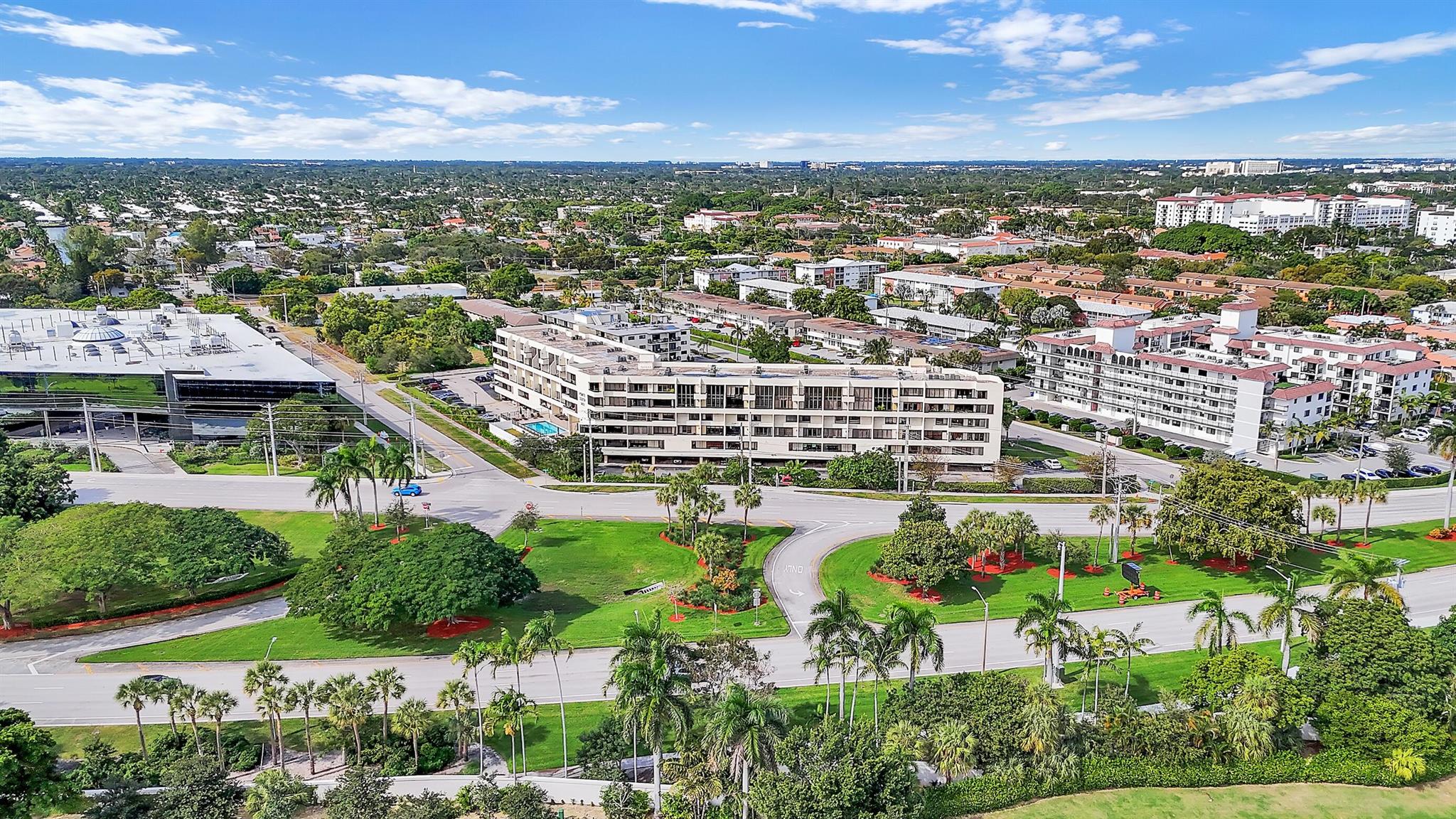 POINTE CONDO - Residential