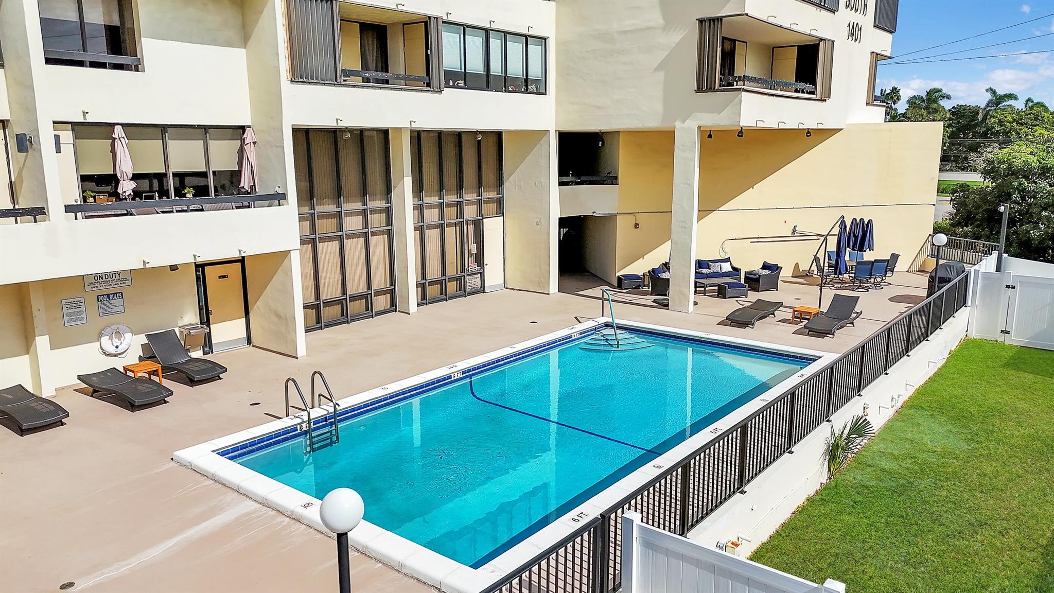 POINTE CONDO - Residential