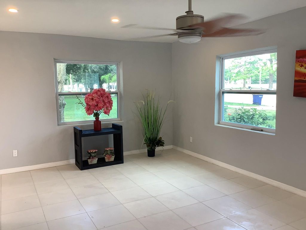 Photo of 2701 Citrus Avenue, Fort Pierce, FL 34947 (MLS # F10489260)