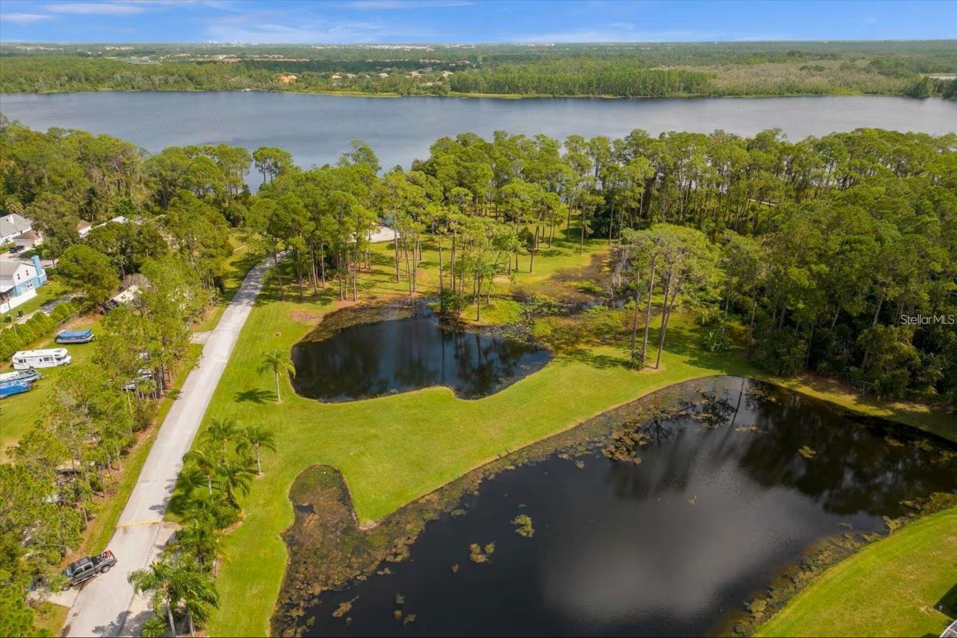 LAKESIDE AT BASS LAKE - Residential