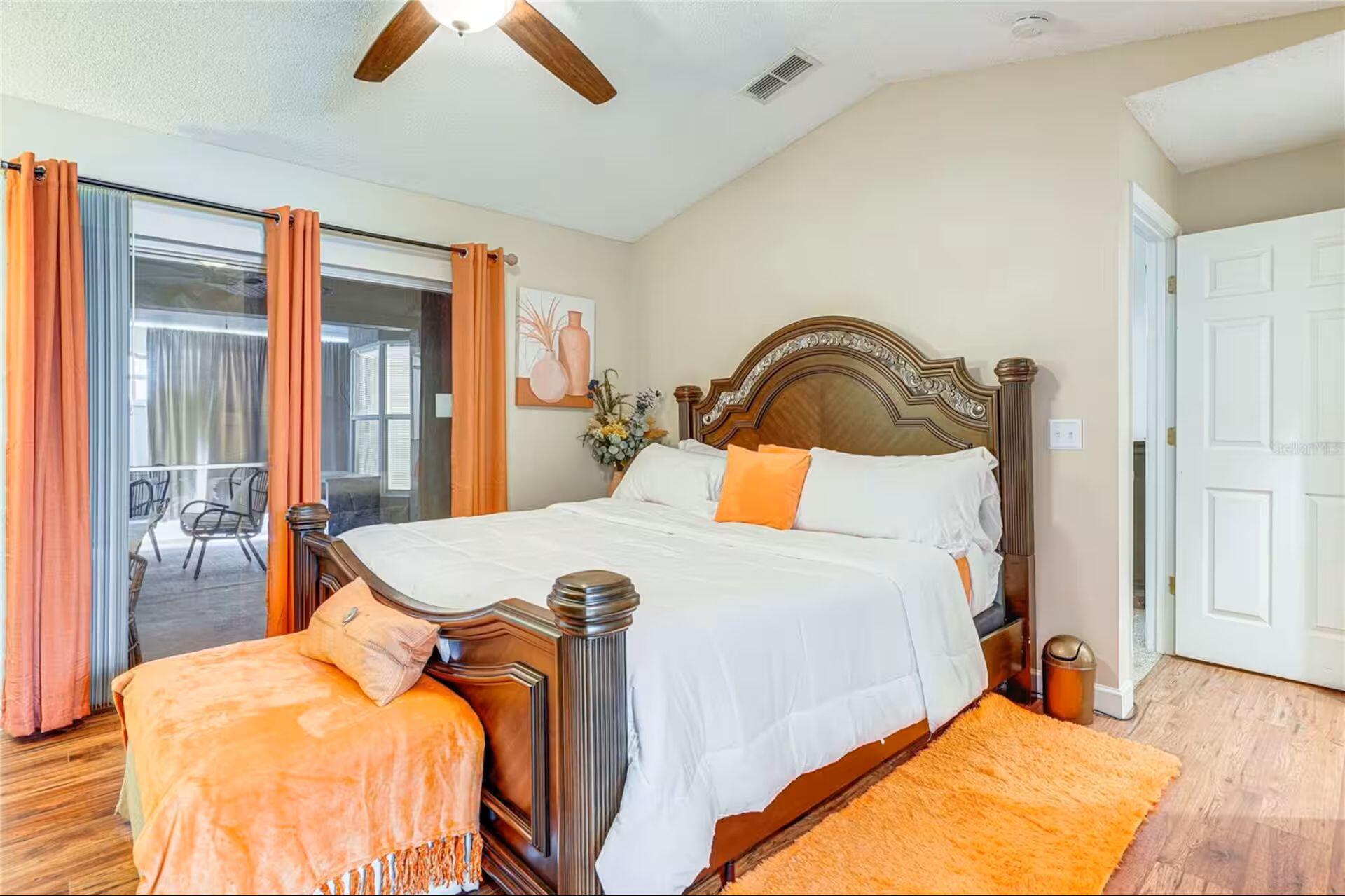 LAKESIDE AT BASS LAKE - Residential