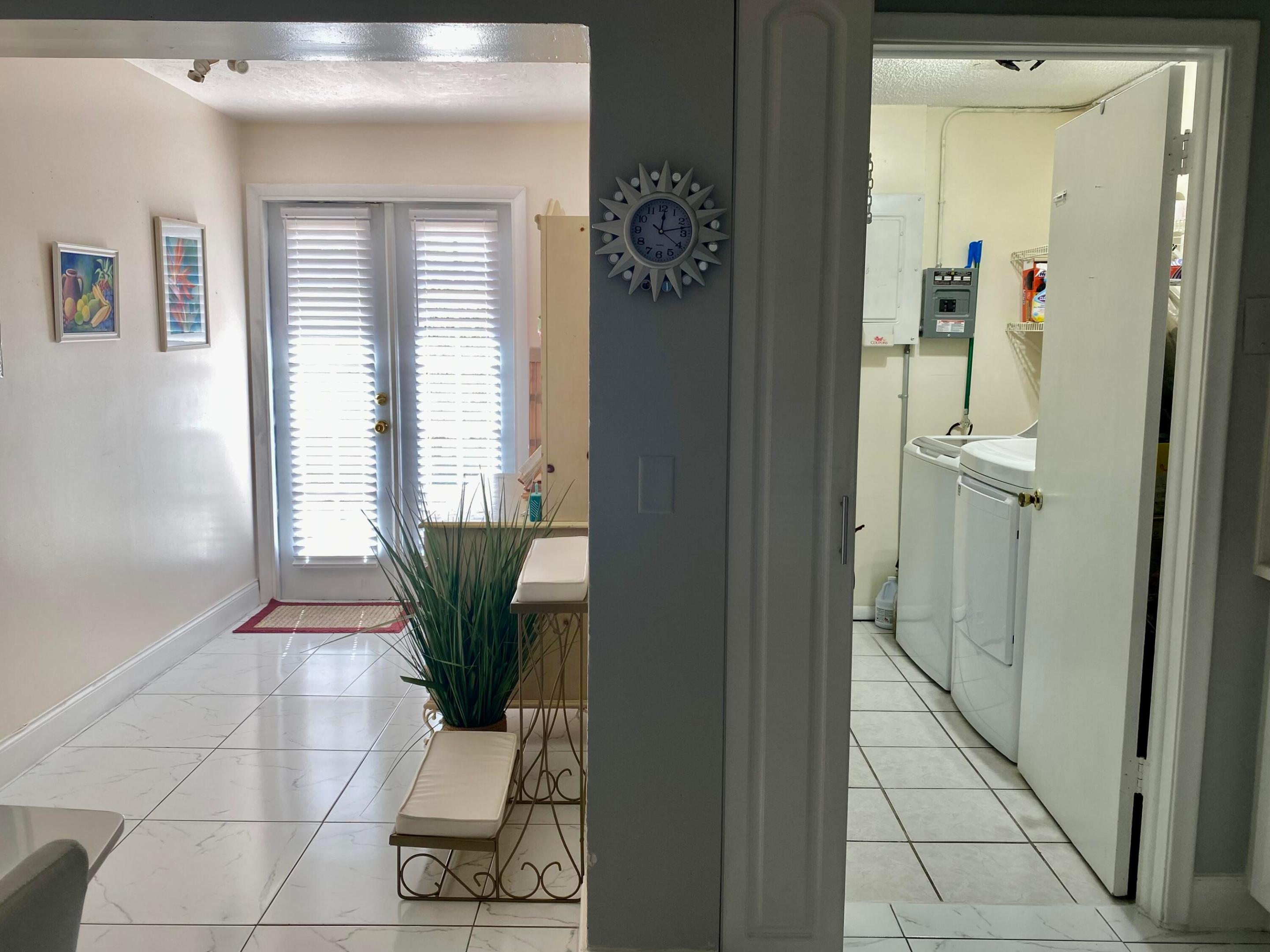 Cannongate Pl 1A - Residential