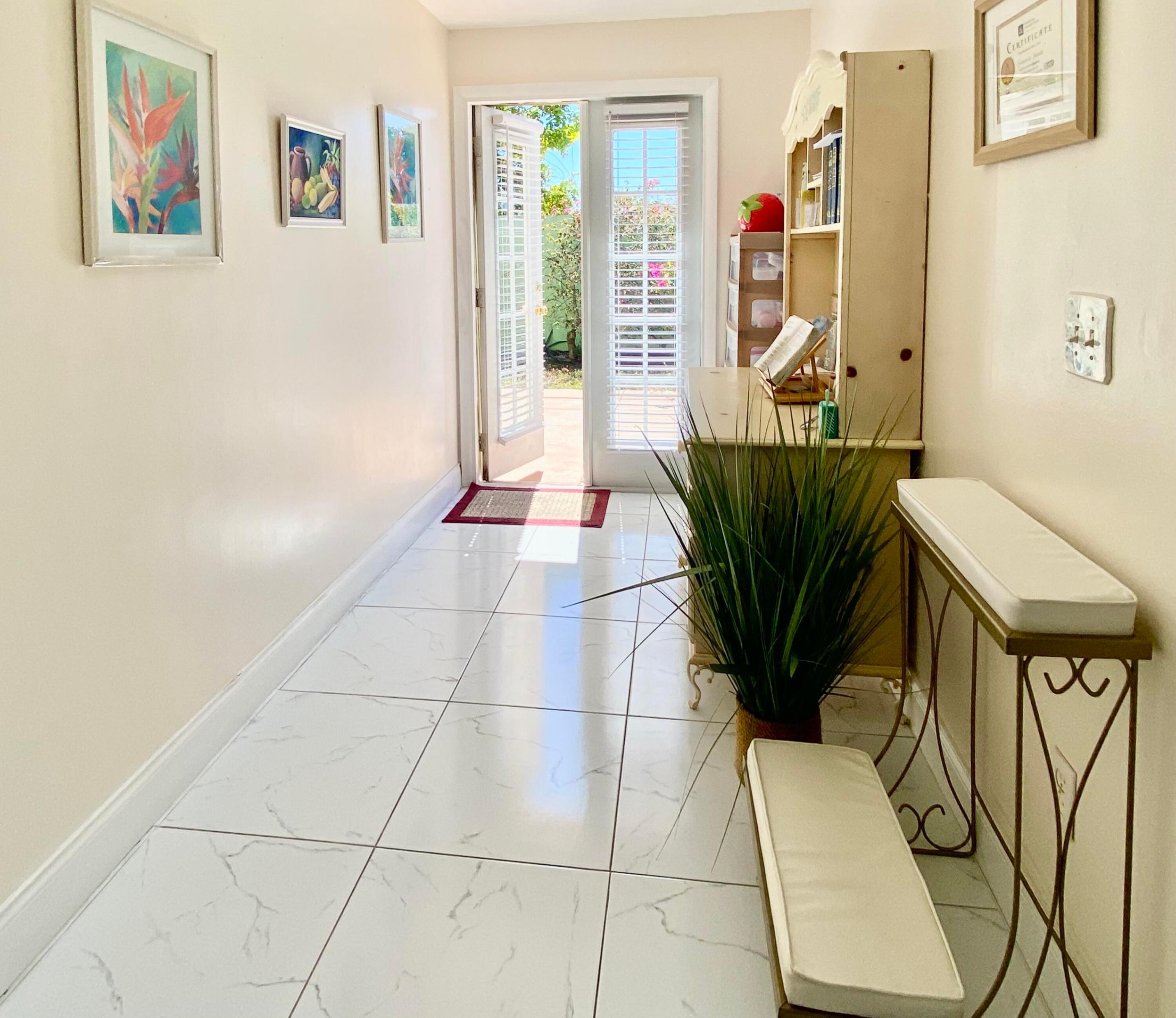 Cannongate Pl 1A - Residential