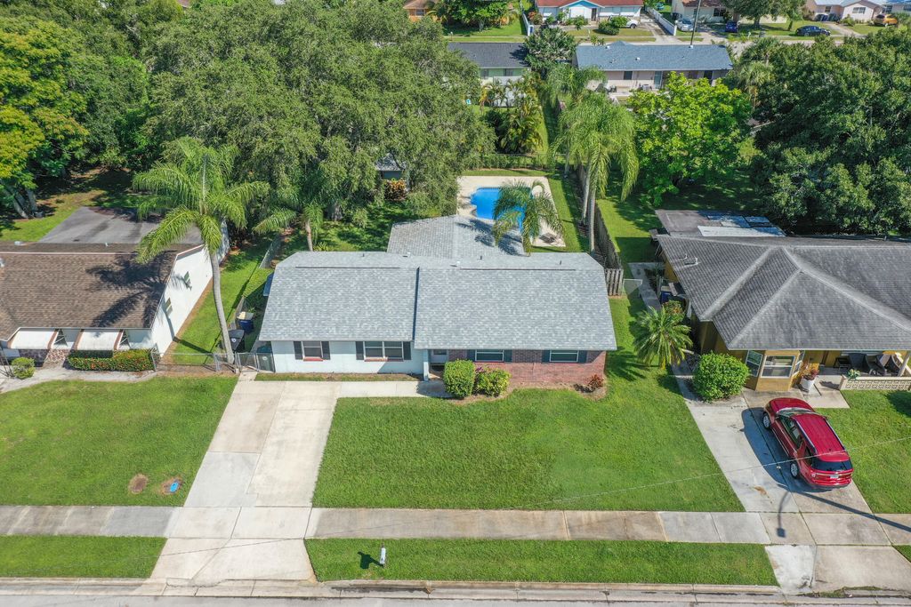 Photo of 3208 Jersey Court, Fort Pierce, FL 34947 (MLS # R10922728)