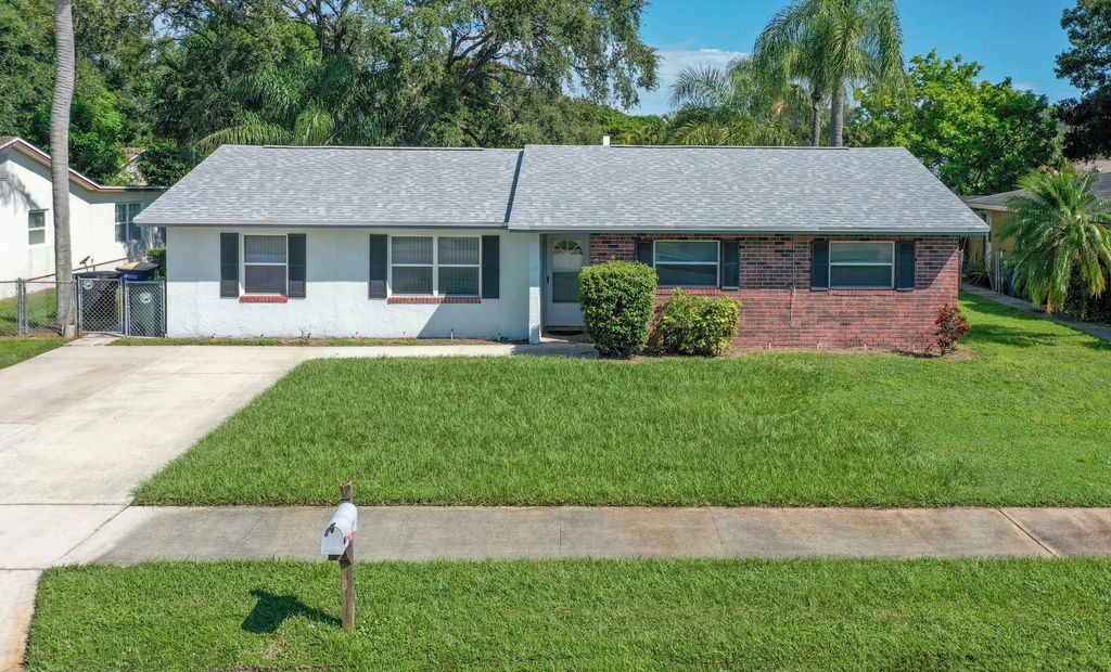 Photo of 3208 Jersey Court, Fort Pierce, FL 34947 (MLS # R10922728)