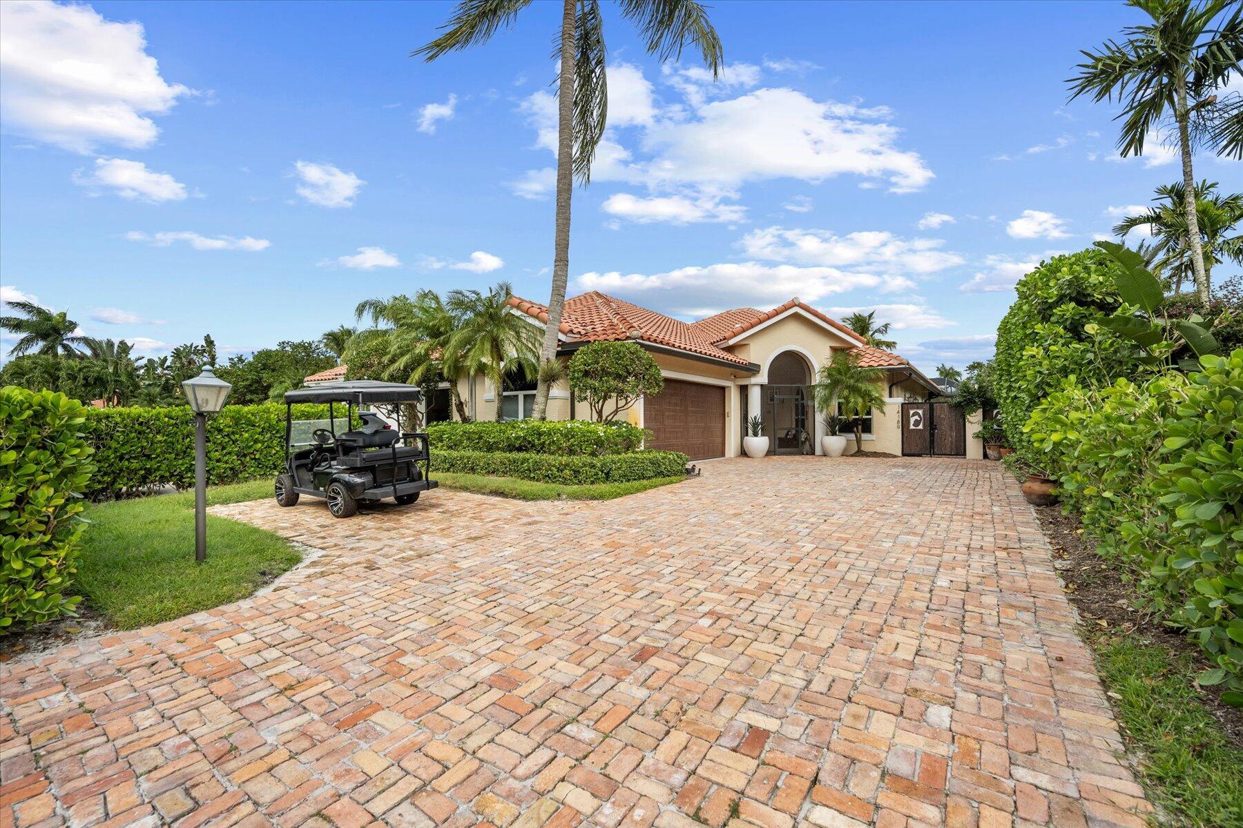 EQUESTRIAN CLUB ESTATES 3 - Residential