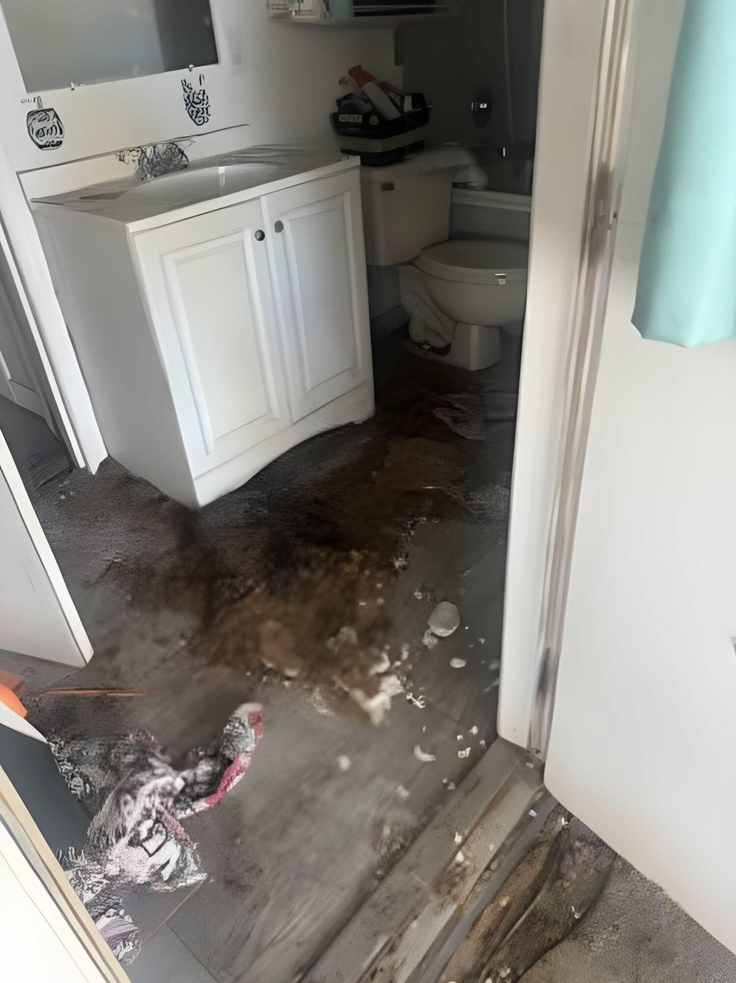 2833 SW Seaside Road