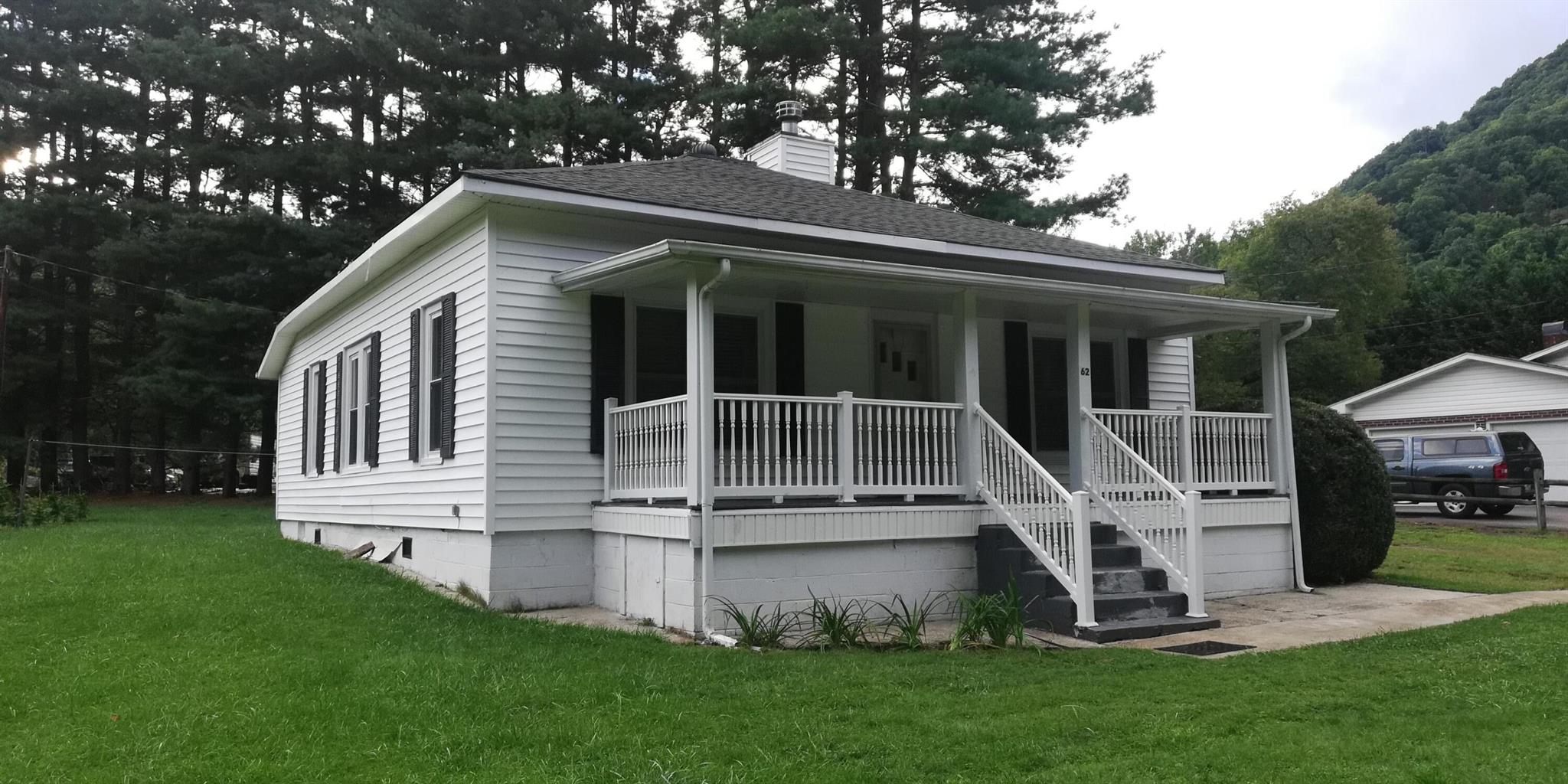 CROCKETTS MEADOWS 2 - Residential Lease