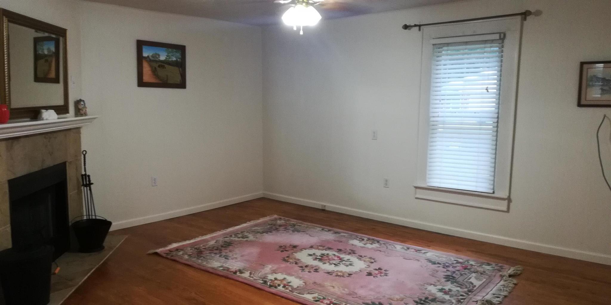 CROCKETTS MEADOWS 2 - Residential Lease