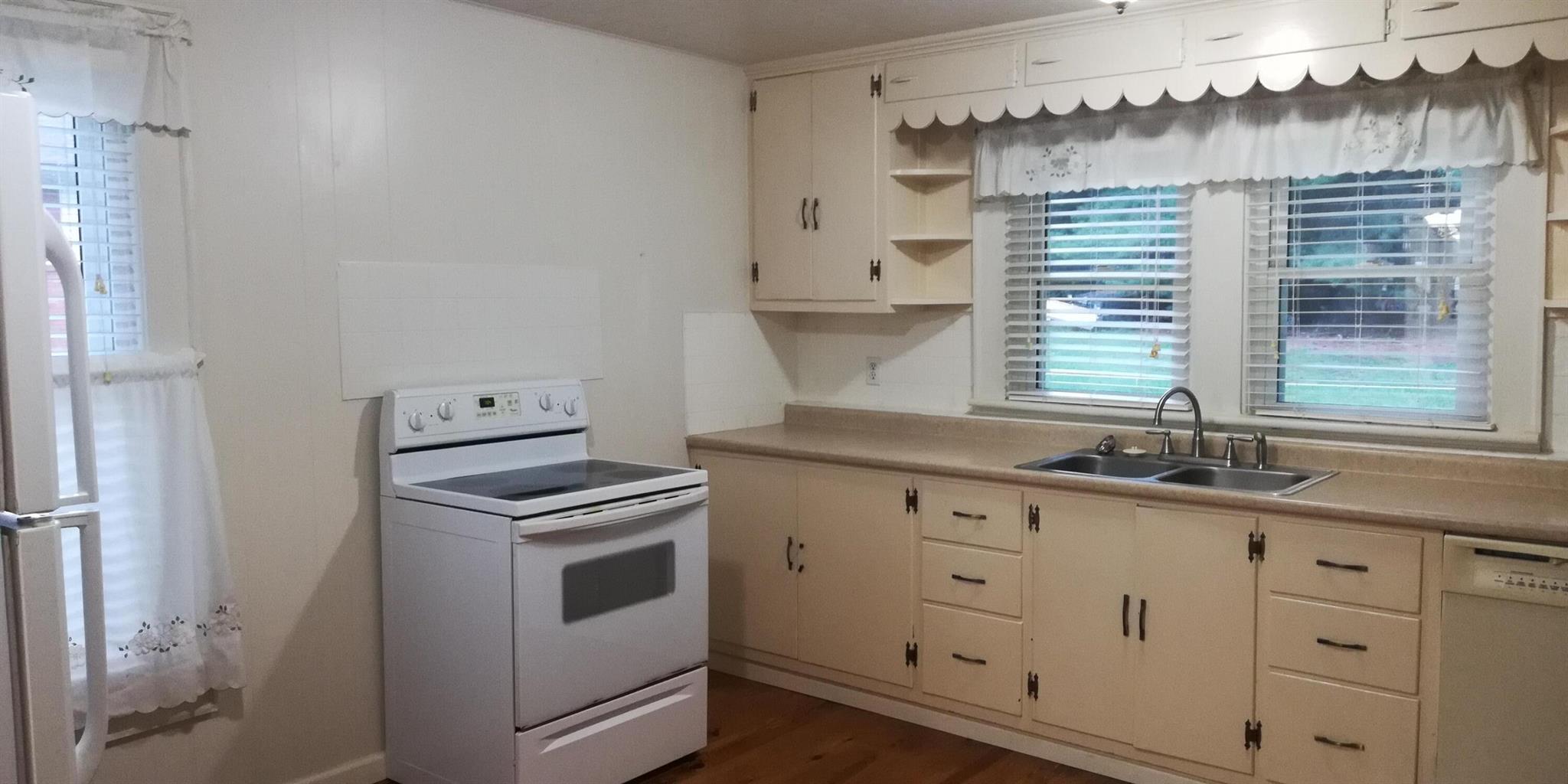 CROCKETTS MEADOWS 2 - Residential Lease