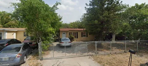 261 NE 22nd St, Pompano Beach, FL 33060 - MLS#: F10484083