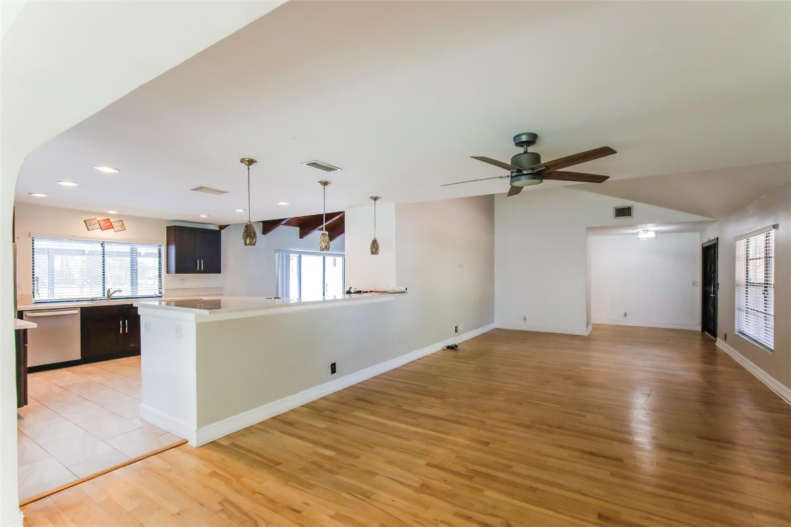 Shadow Wood 80-38 B - Residential