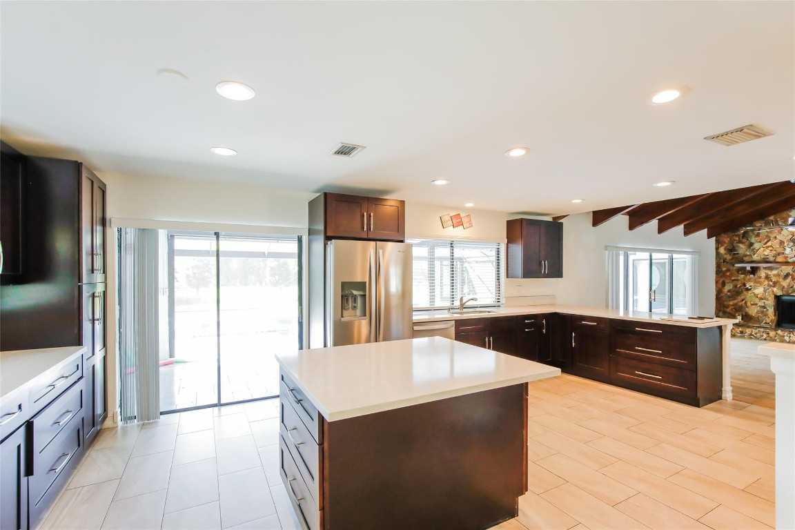 Shadow Wood 80-38 B - Residential