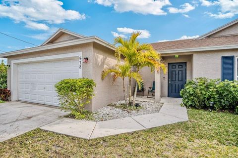 A home in Port St Lucie