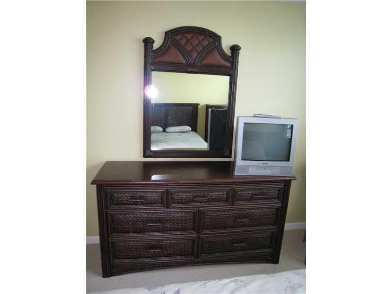 Symphony Condominium - Residential Lease