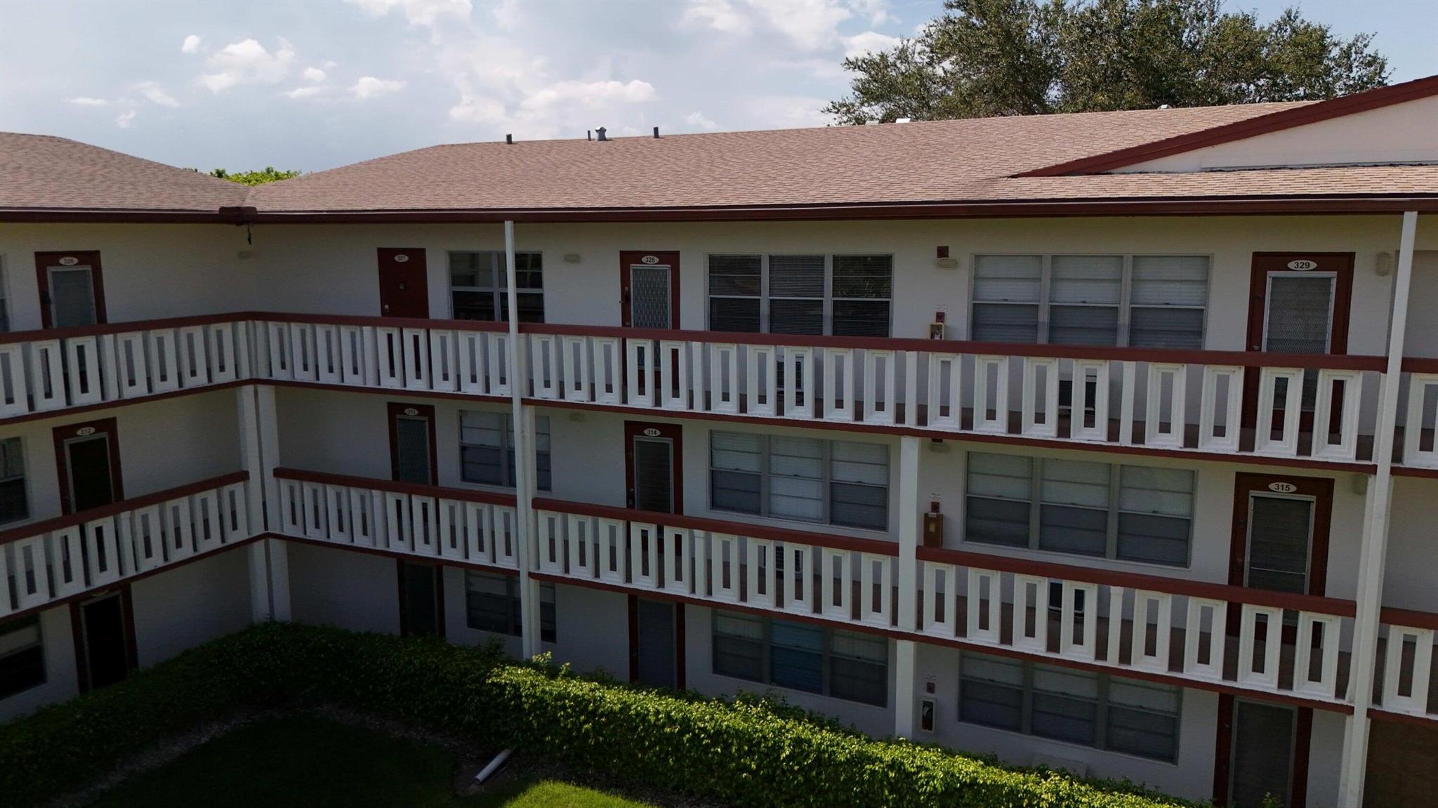 CENTURY VILLAGE BRIGHTON - Residential Lease