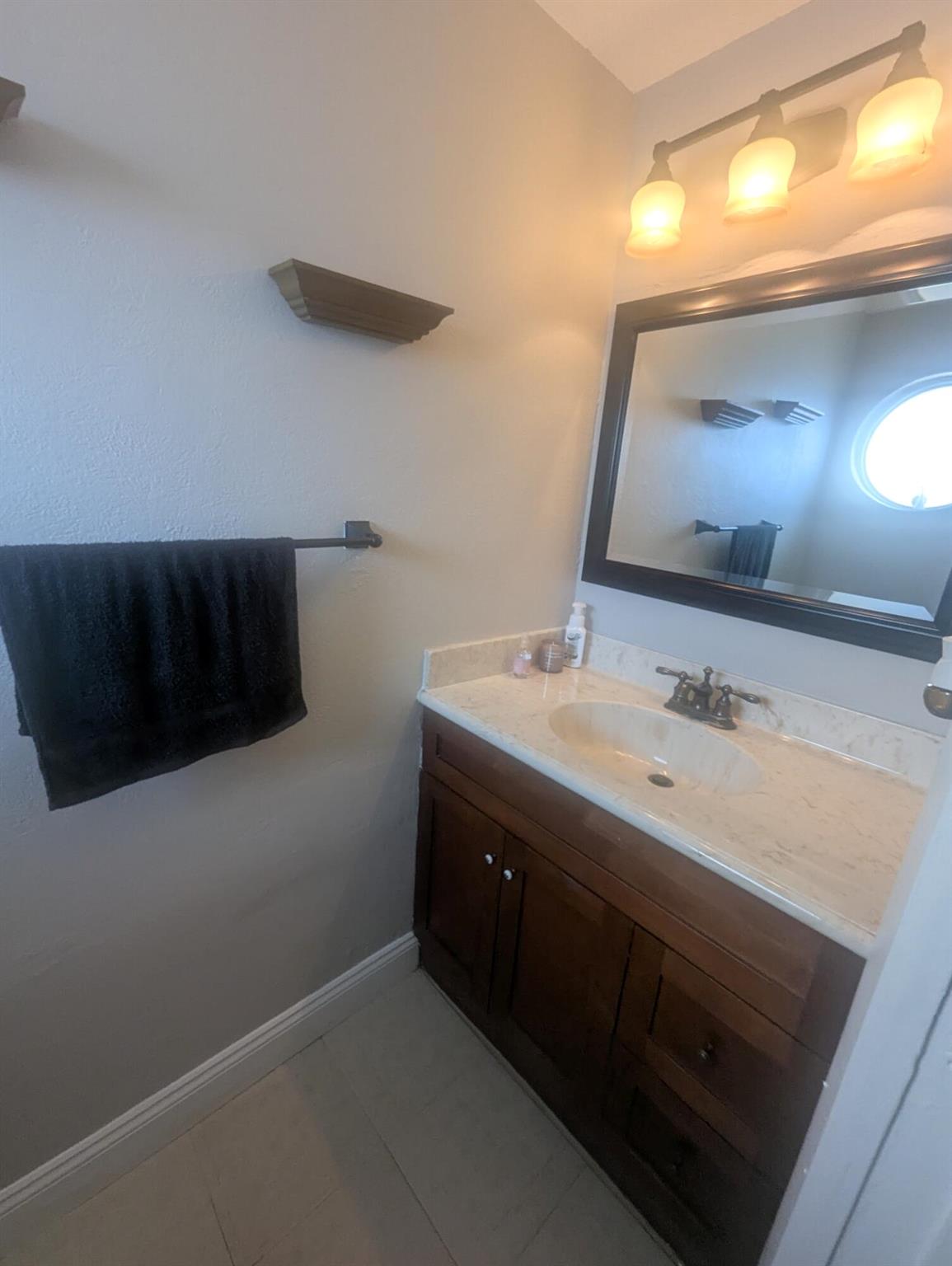 SPRINGTREE LAKES - Residential Lease