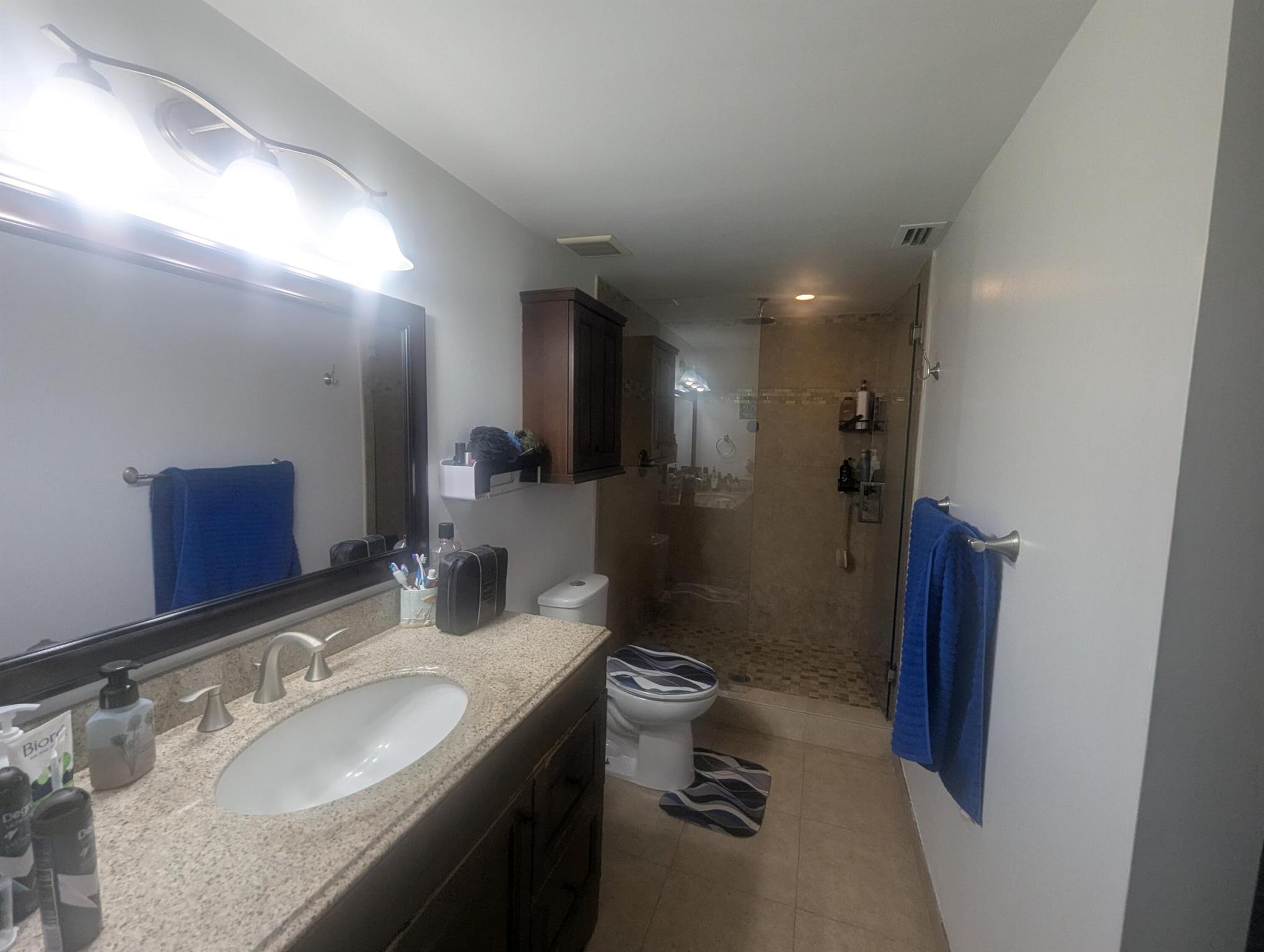 SPRINGTREE LAKES - Residential Lease