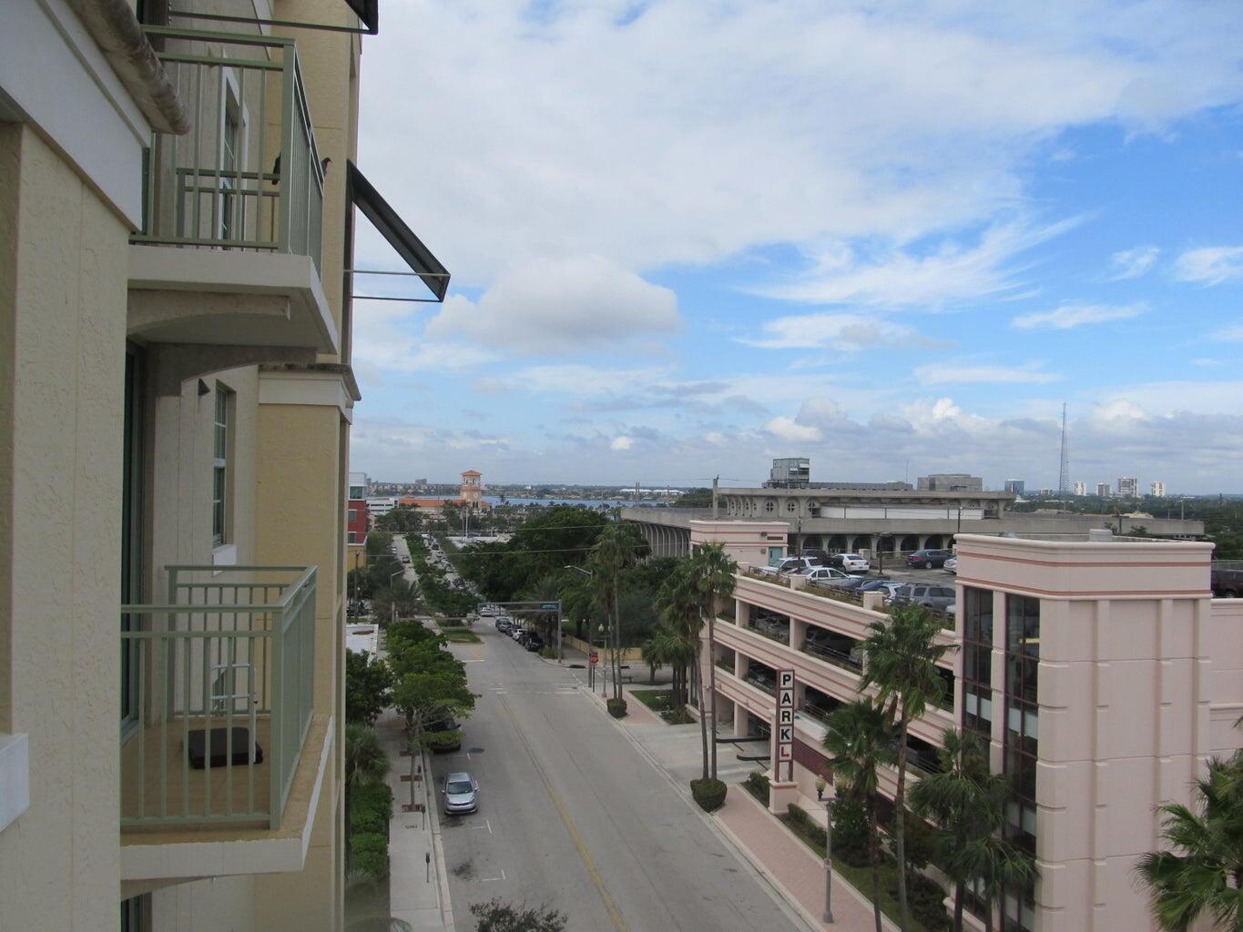 610 CLEMATIS CONDO - Residential Lease