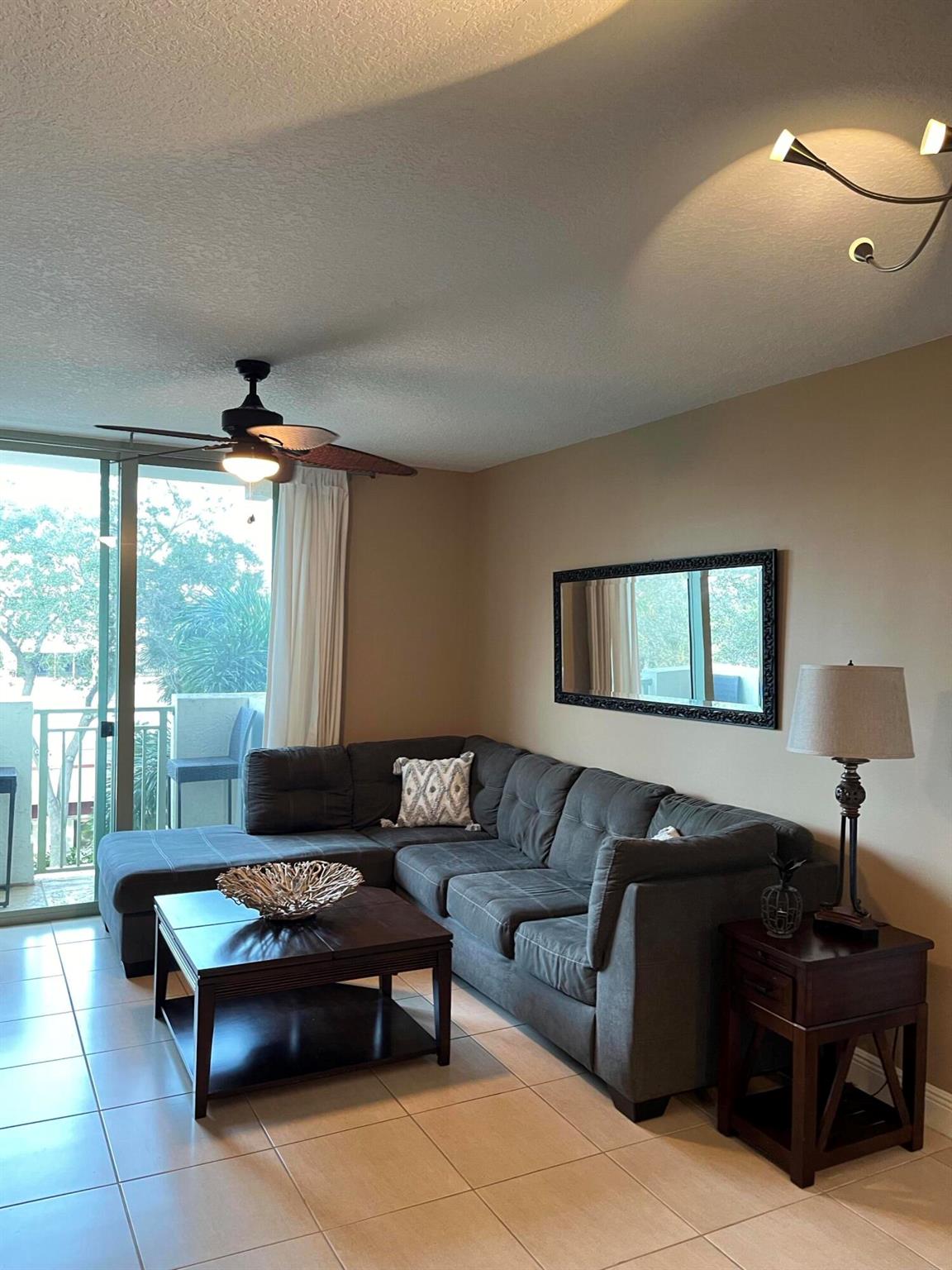 610 CLEMATIS CONDO - Residential Lease