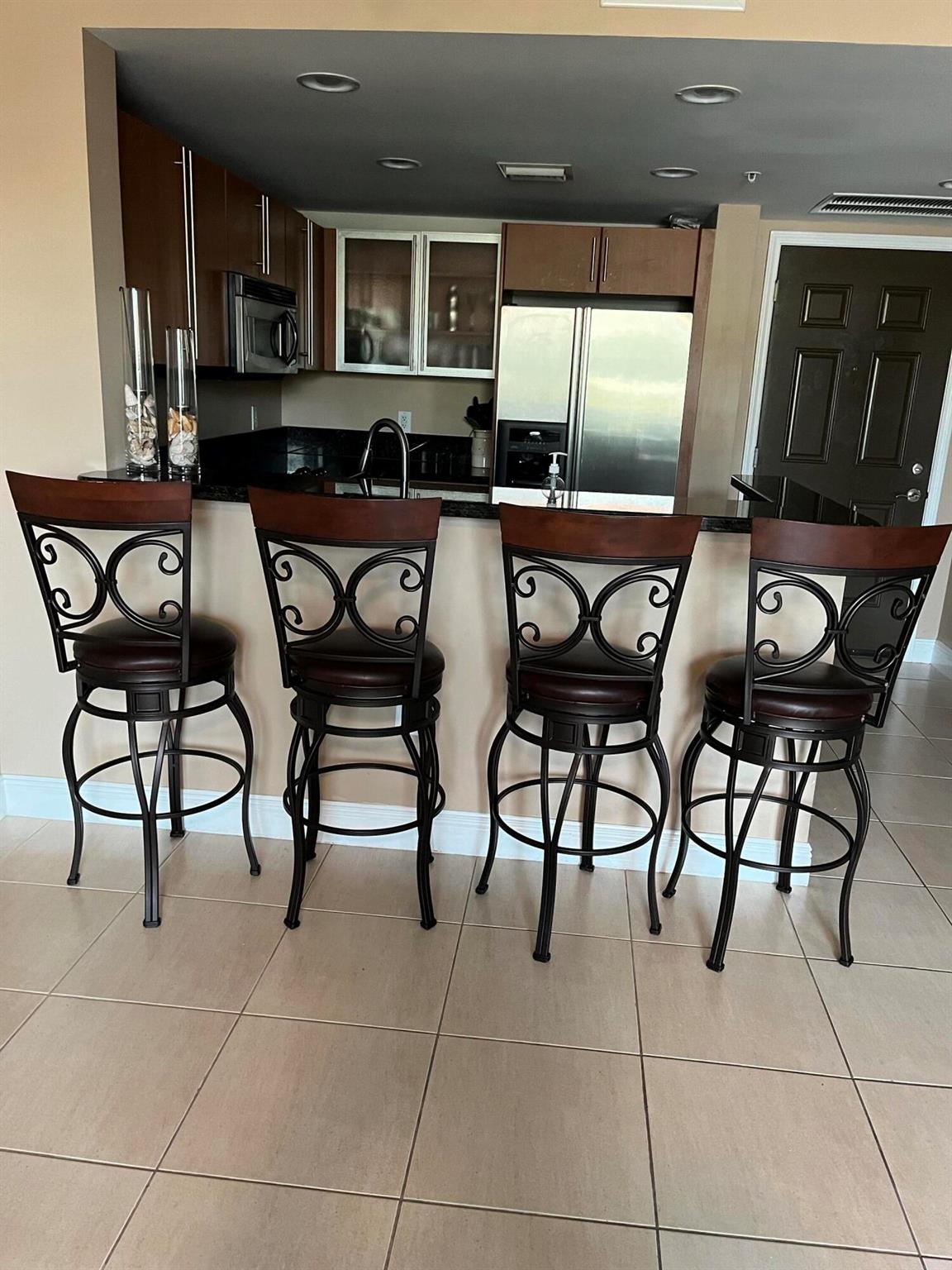 610 CLEMATIS CONDO - Residential Lease