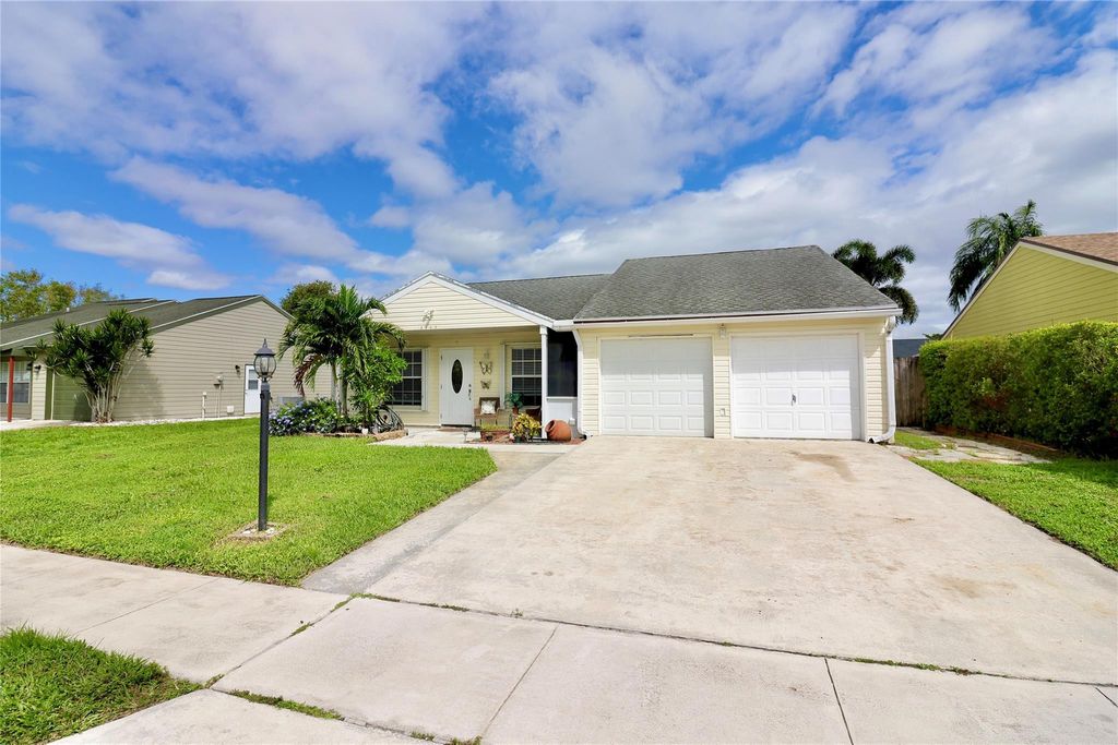 Photo of 7782 Blairwood Circle, Lake Worth, FL 33467 (MLS # F10527885)