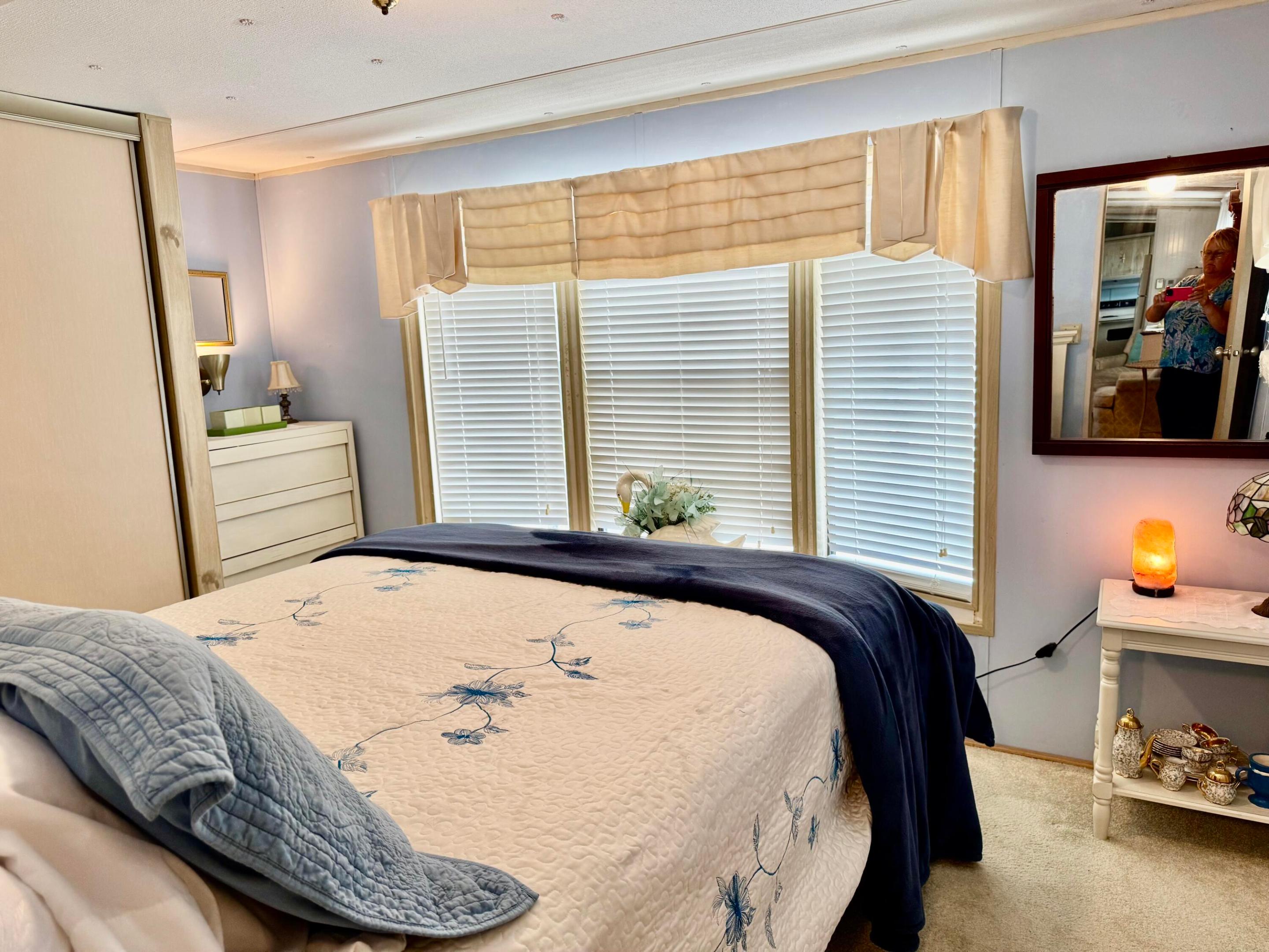 PARRY TRAILER VILLAGE - Residential