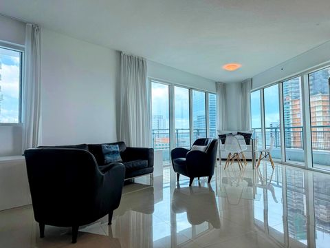 Condominium in Miami FL 60 13th Street.jpg